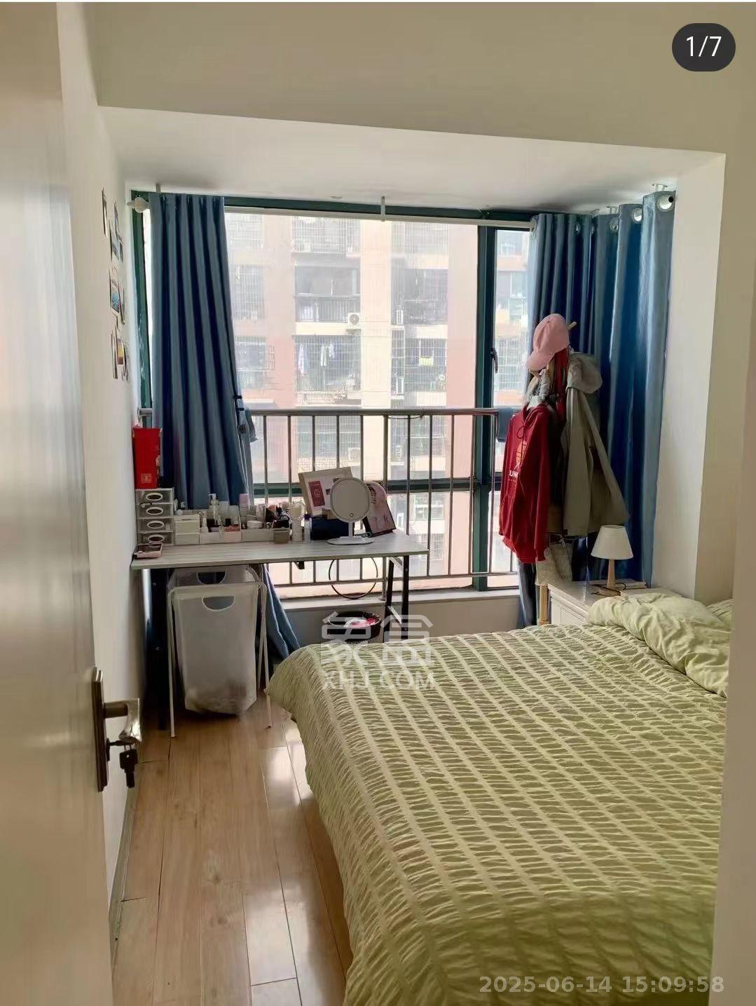 望兴景园一期 3室2厅1卫 2400.0元/月 望兴景园一期 3室2厅1卫 2400.0元/月室内图