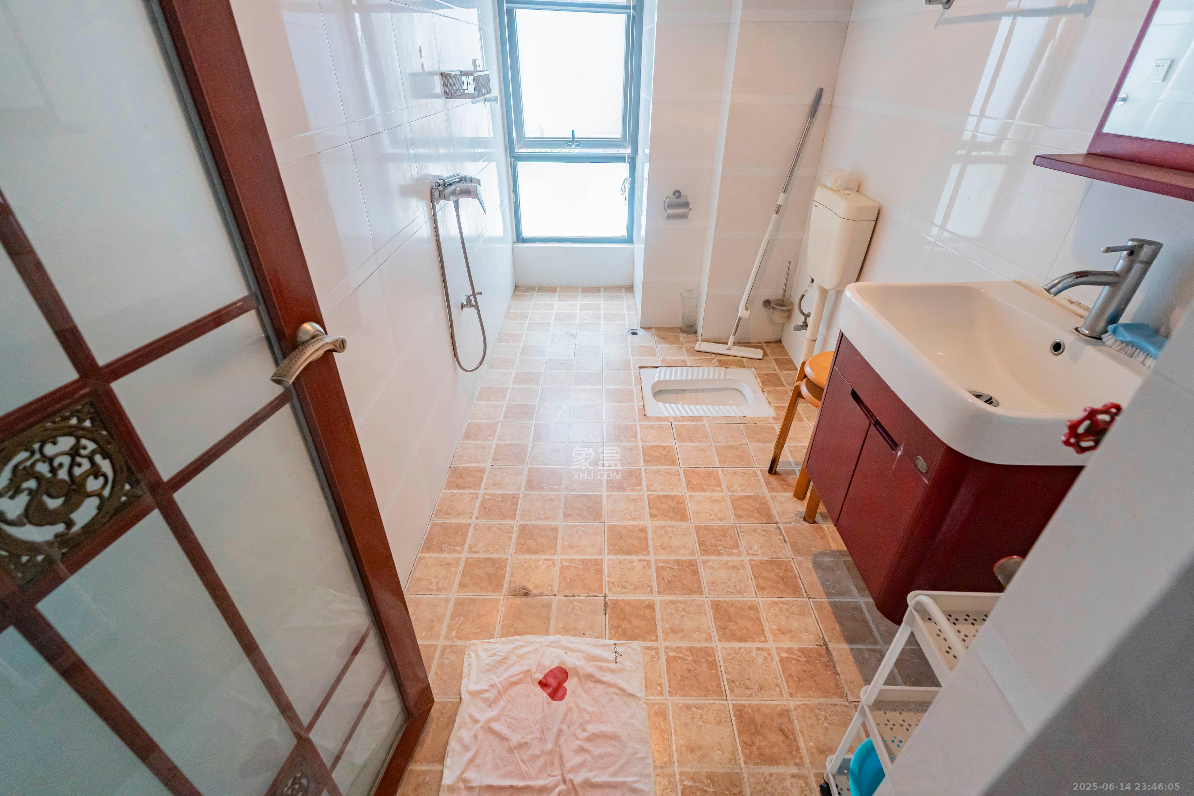 归心苑  3室2厅2卫    118.6万 归心苑  3室2厅2卫    118.6万卫生间