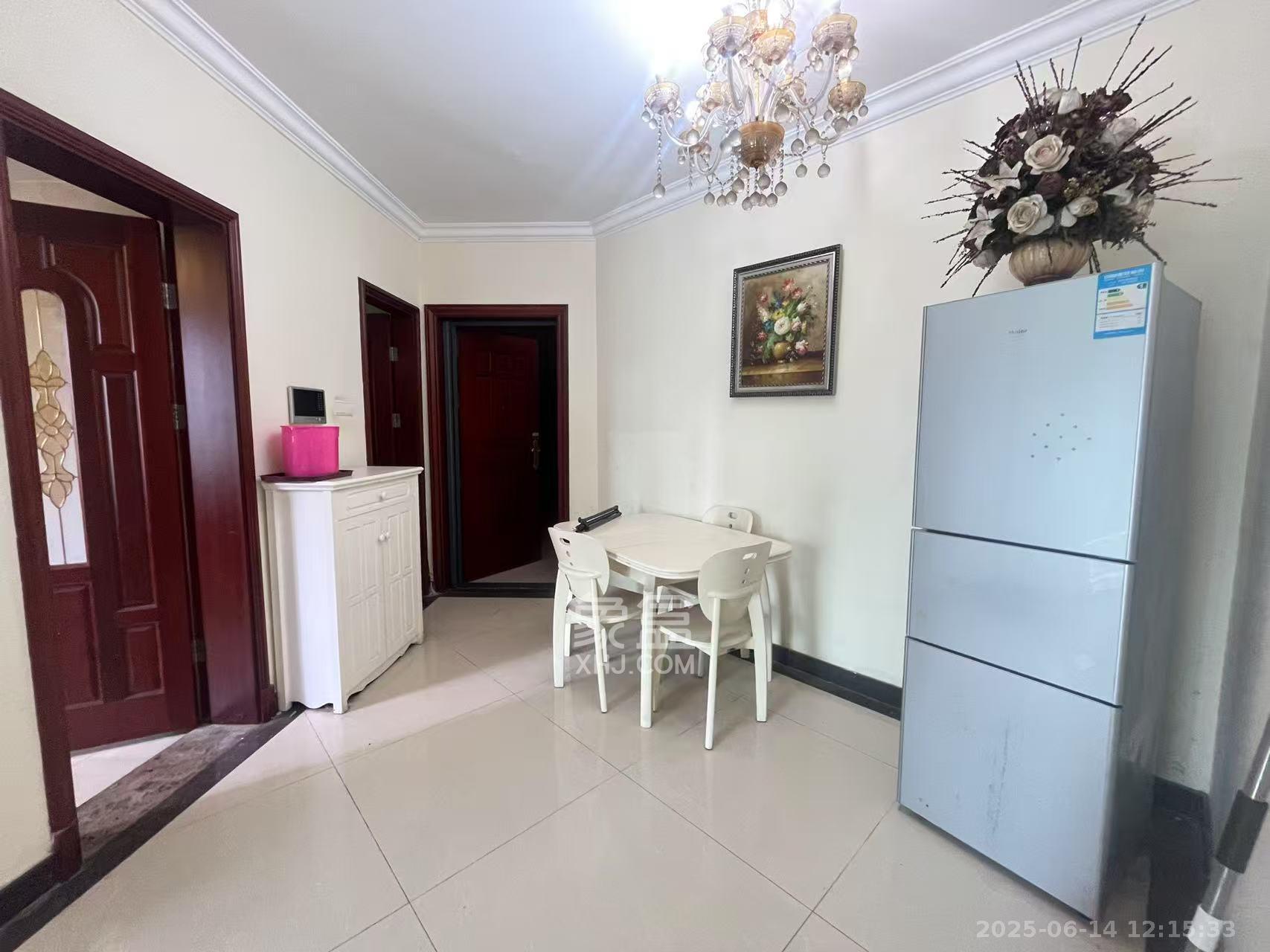 恒大雅苑 2室2厅1卫 2200.0元/月 恒大雅苑 2室2厅1卫 2200.0元/月室内图