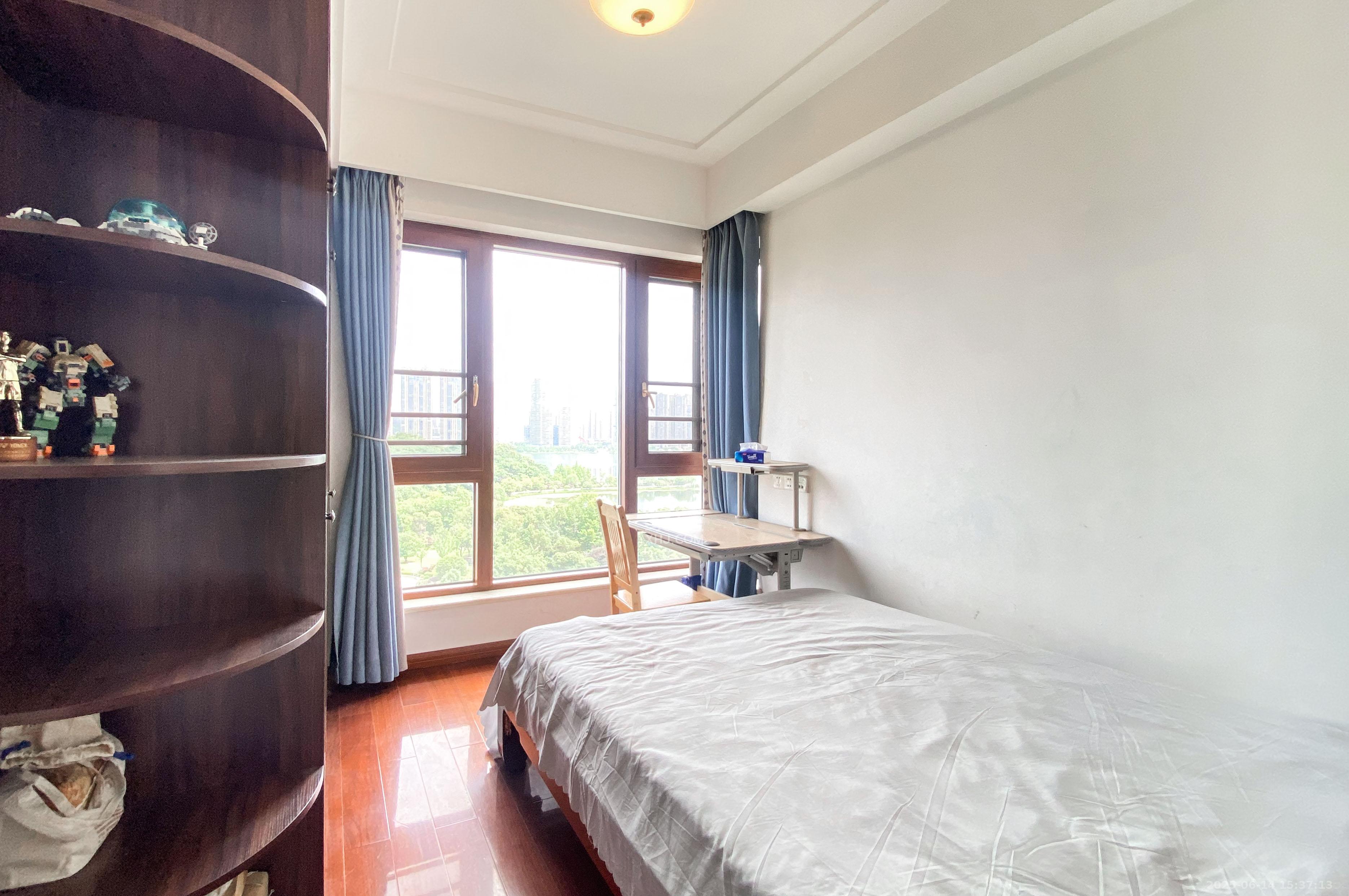 佳兆业云顶梅溪湖(佳兆业梅溪荟)  4室2厅2卫    230.0万 佳兆业云顶梅溪湖(佳兆业梅溪荟)  4室2厅2卫    230.0万其他