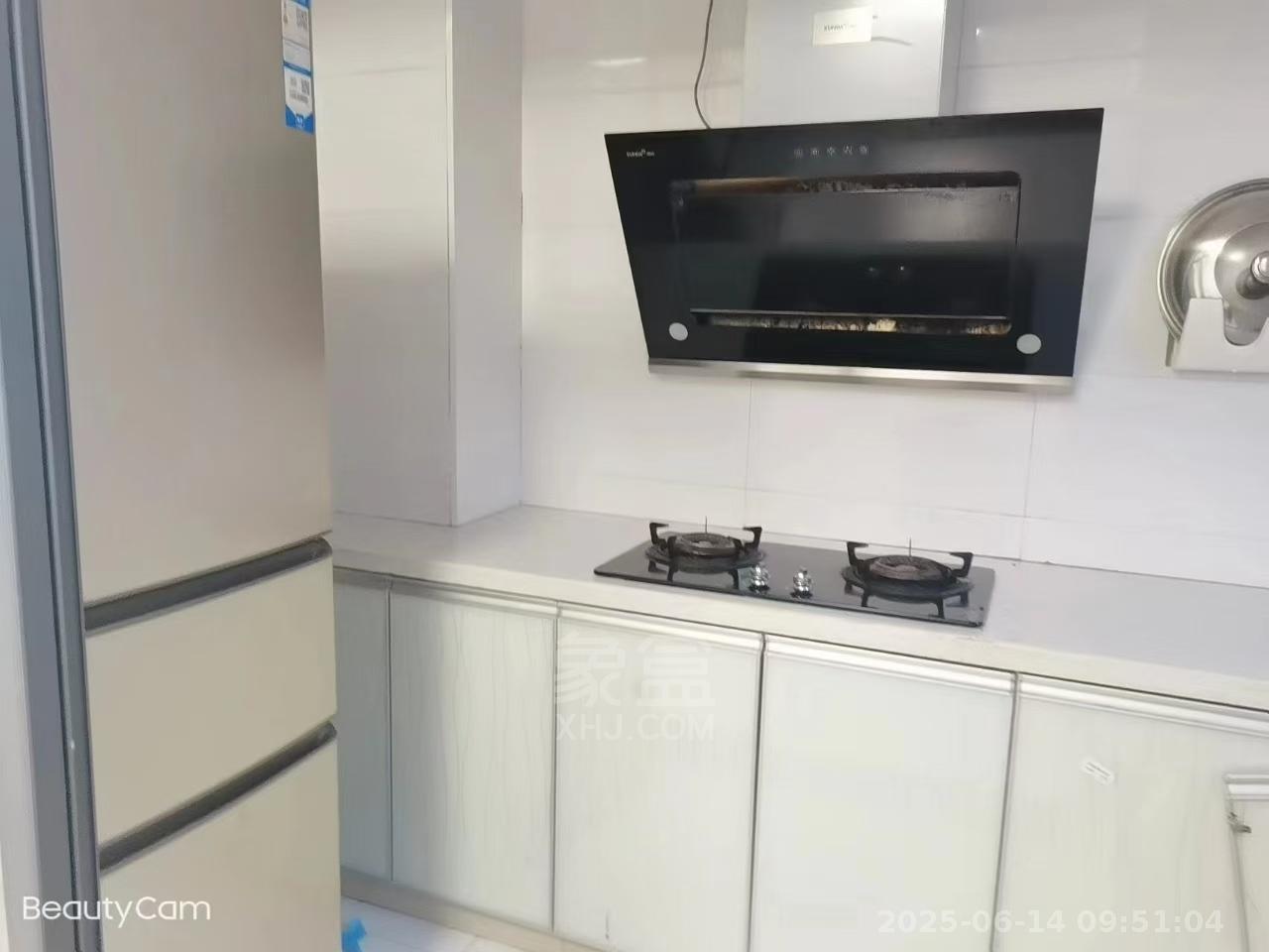 庐山春天早安华晨 2室2厅1卫 1700.0元/月 庐山春天早安华晨 2室2厅1卫 1700.0元/月室内图