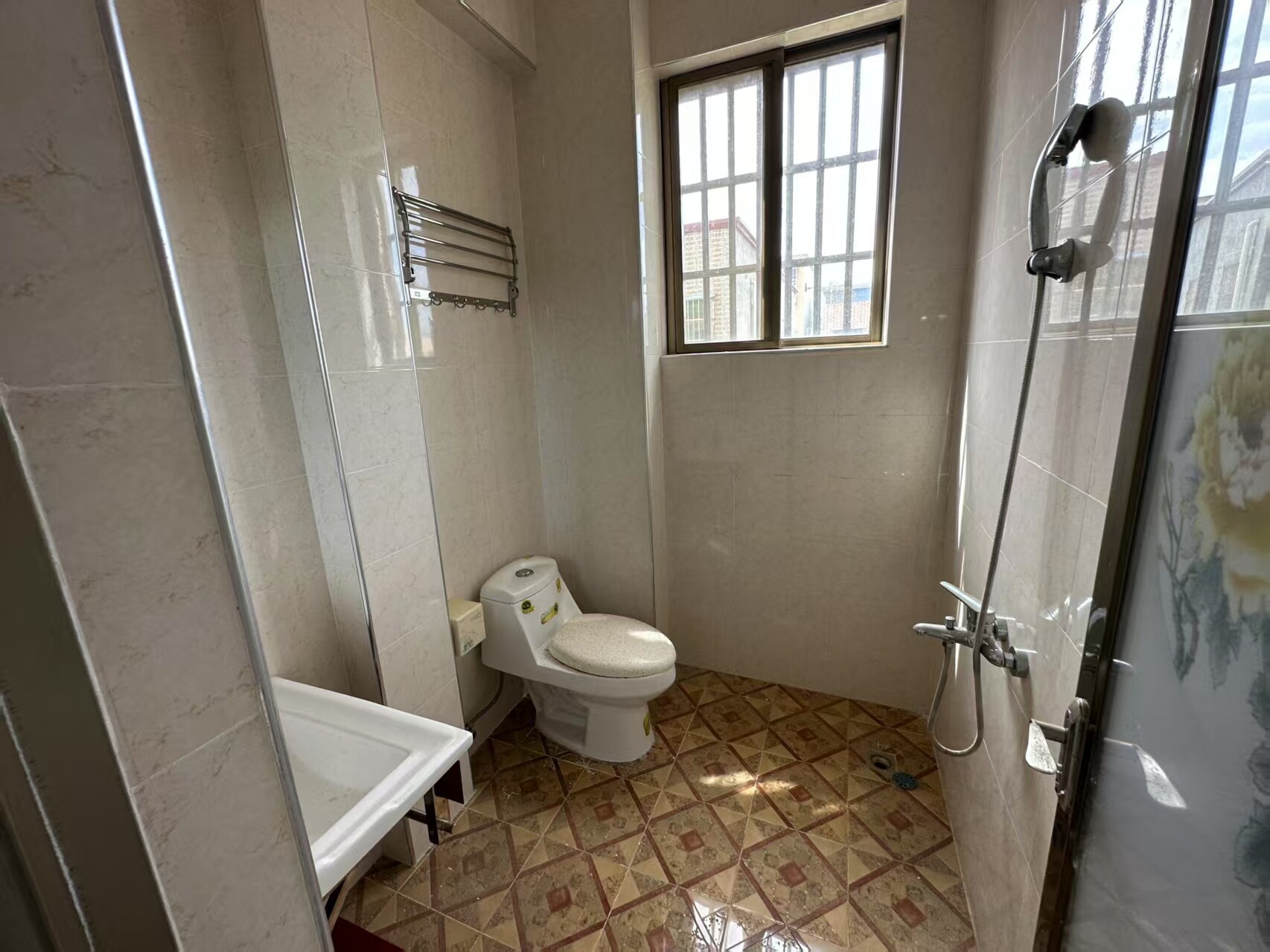 东头村独栋小院 6室2厅4卫 4000.0元/月 东头村独栋小院 6室2厅4卫 4000.0元/月室内图