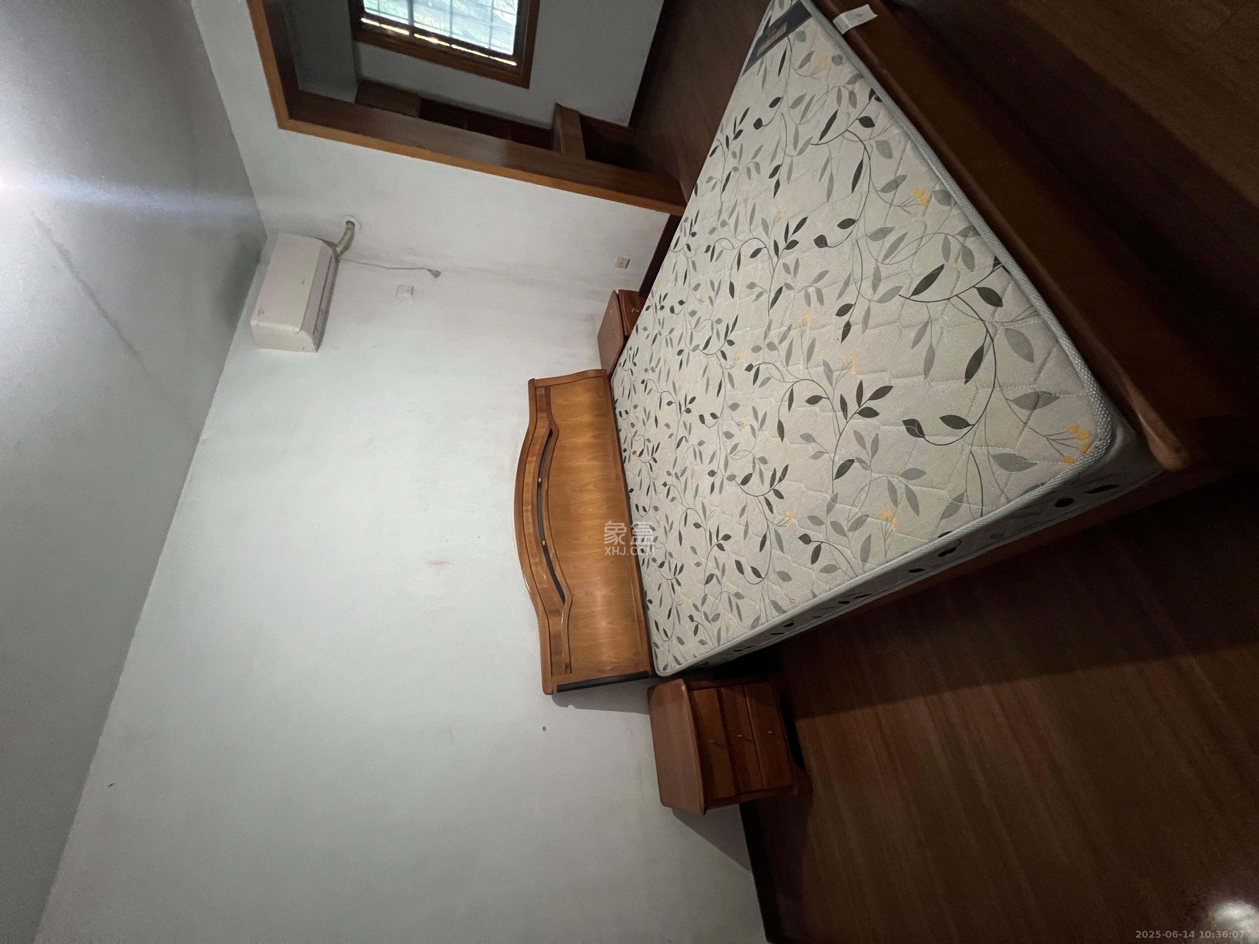 东南明苑 3室2厅2卫 2500.0元/月 东南明苑 3室2厅2卫 2500.0元/月室内图