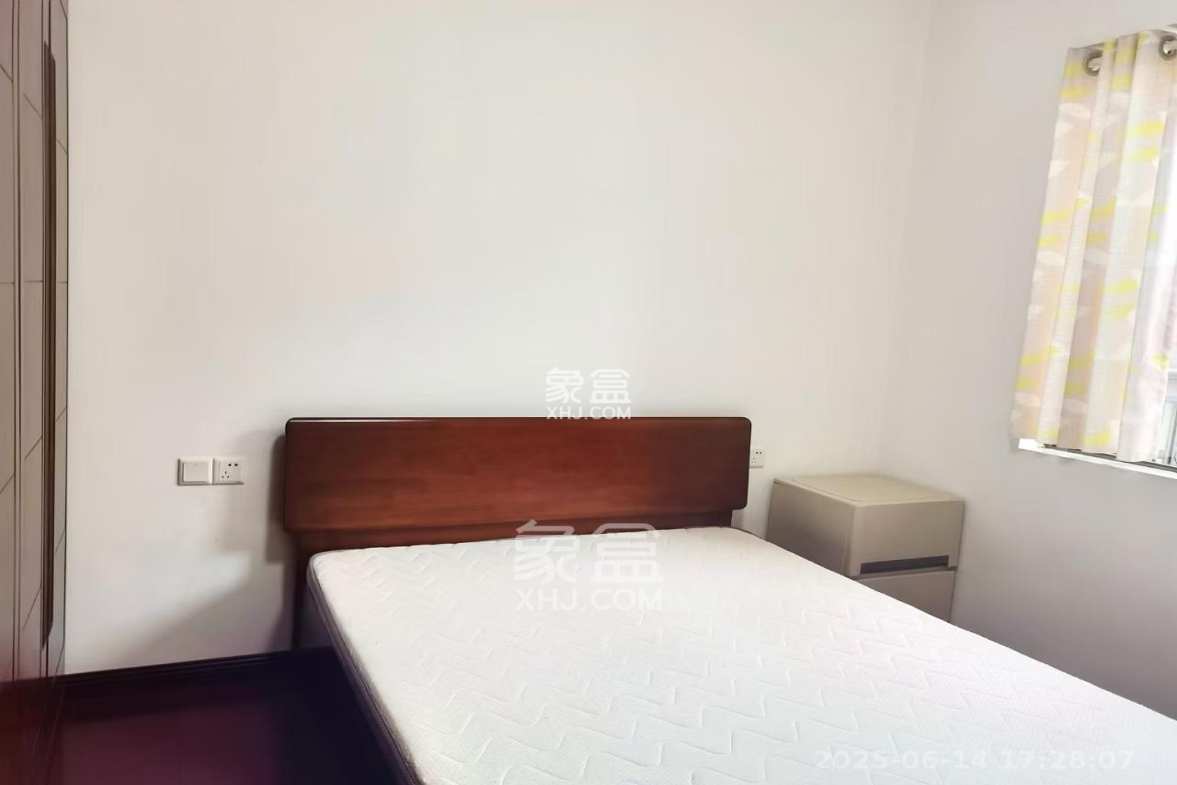 江山帝景雅典  4室2厅2卫    3900.0元/月 江山帝景雅典  4室2厅2卫    3900.0元/月室内图