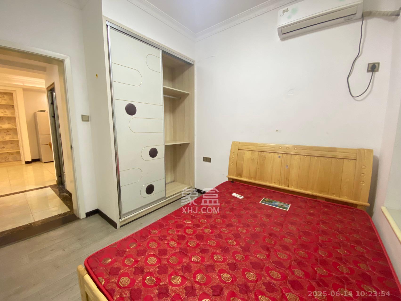 金鼎公园尚 2室2厅1卫 1800.0元/月 金鼎公园尚 2室2厅1卫 1800.0元/月室内图