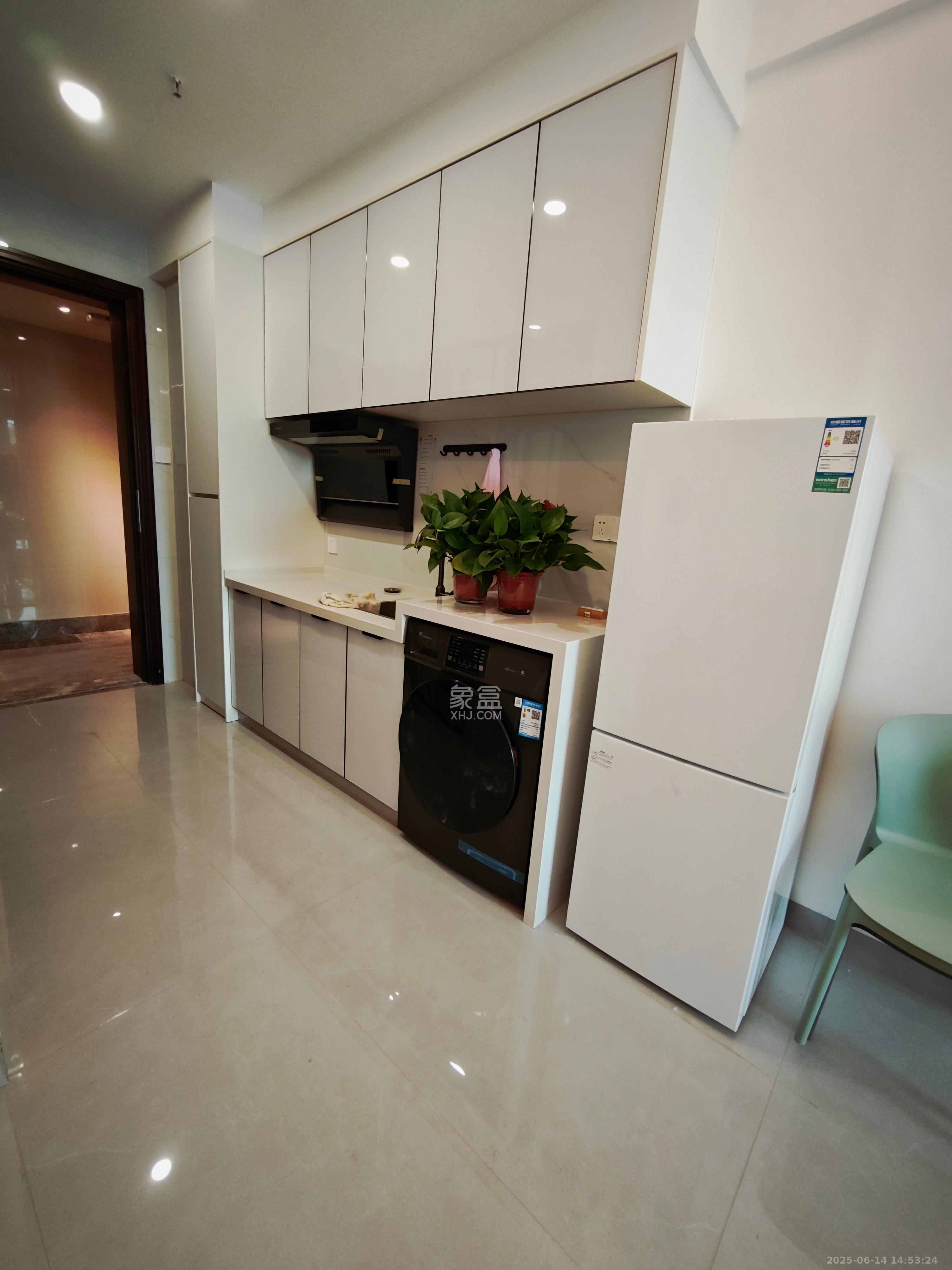 恒大誉府(融誉商业中心) 1室1厅1卫 1700.0元/月 恒大誉府(融誉商业中心) 1室1厅1卫 1700.0元/月室内图