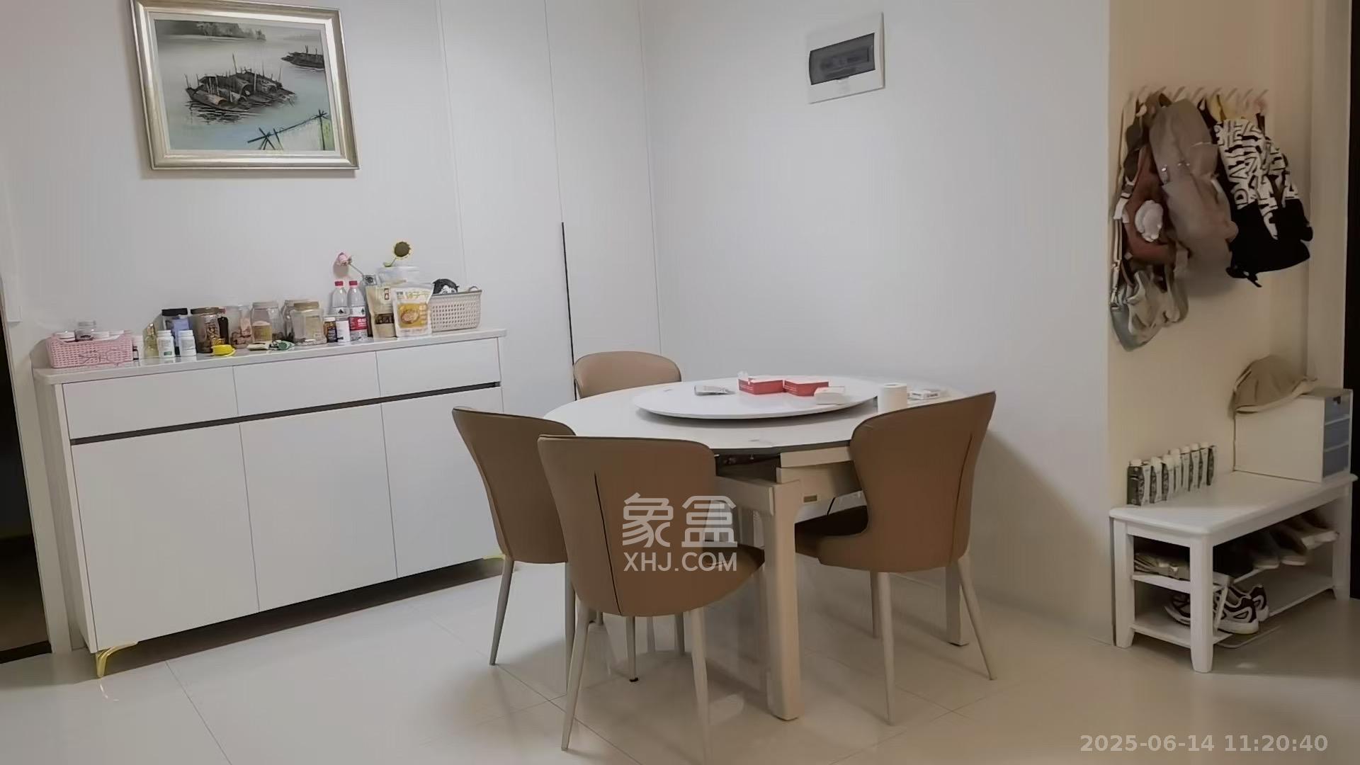 活力康城  3室2厅2卫   4000.00元/月室内图
