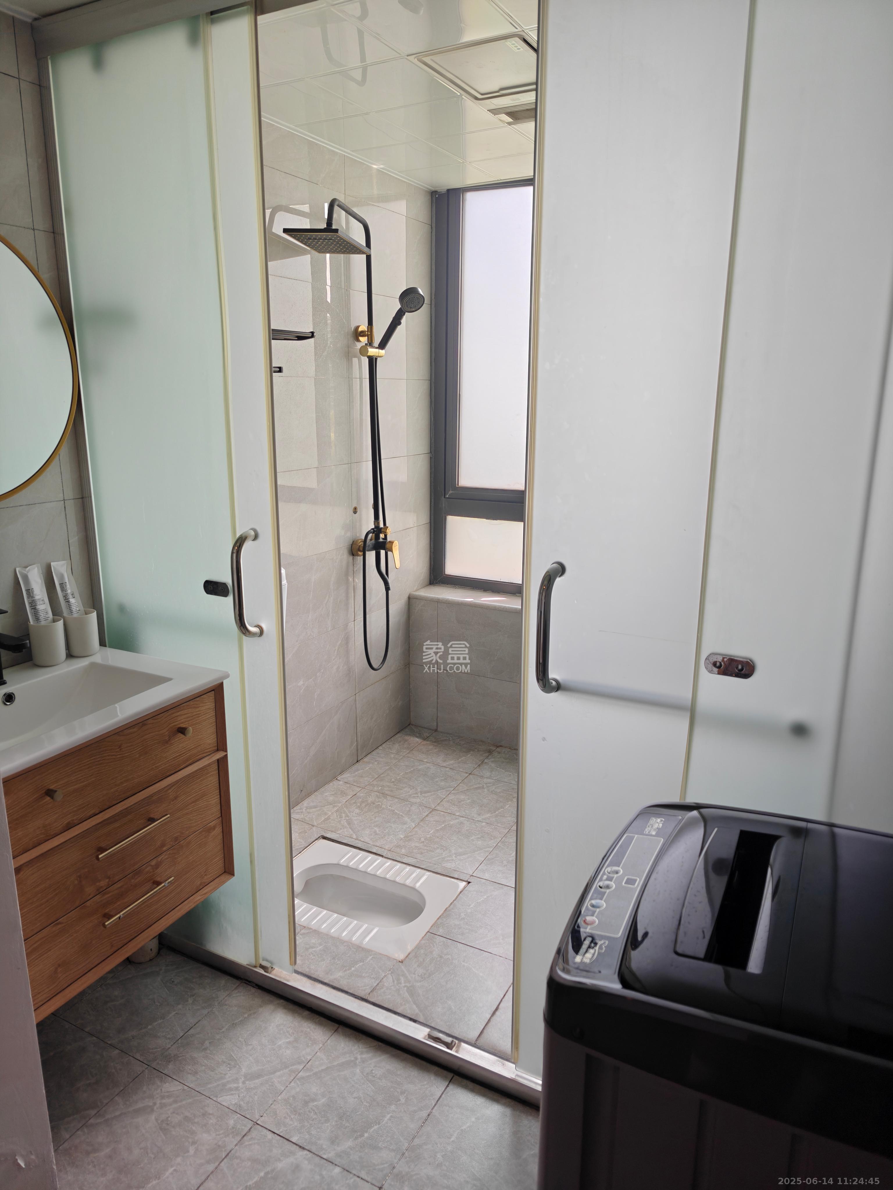 中信凯旋蓝岸(中信新城三期) 1室1厅1卫 1500.0元/月 中信凯旋蓝岸(中信新城三期) 1室1厅1卫 1500.0元/月室内图