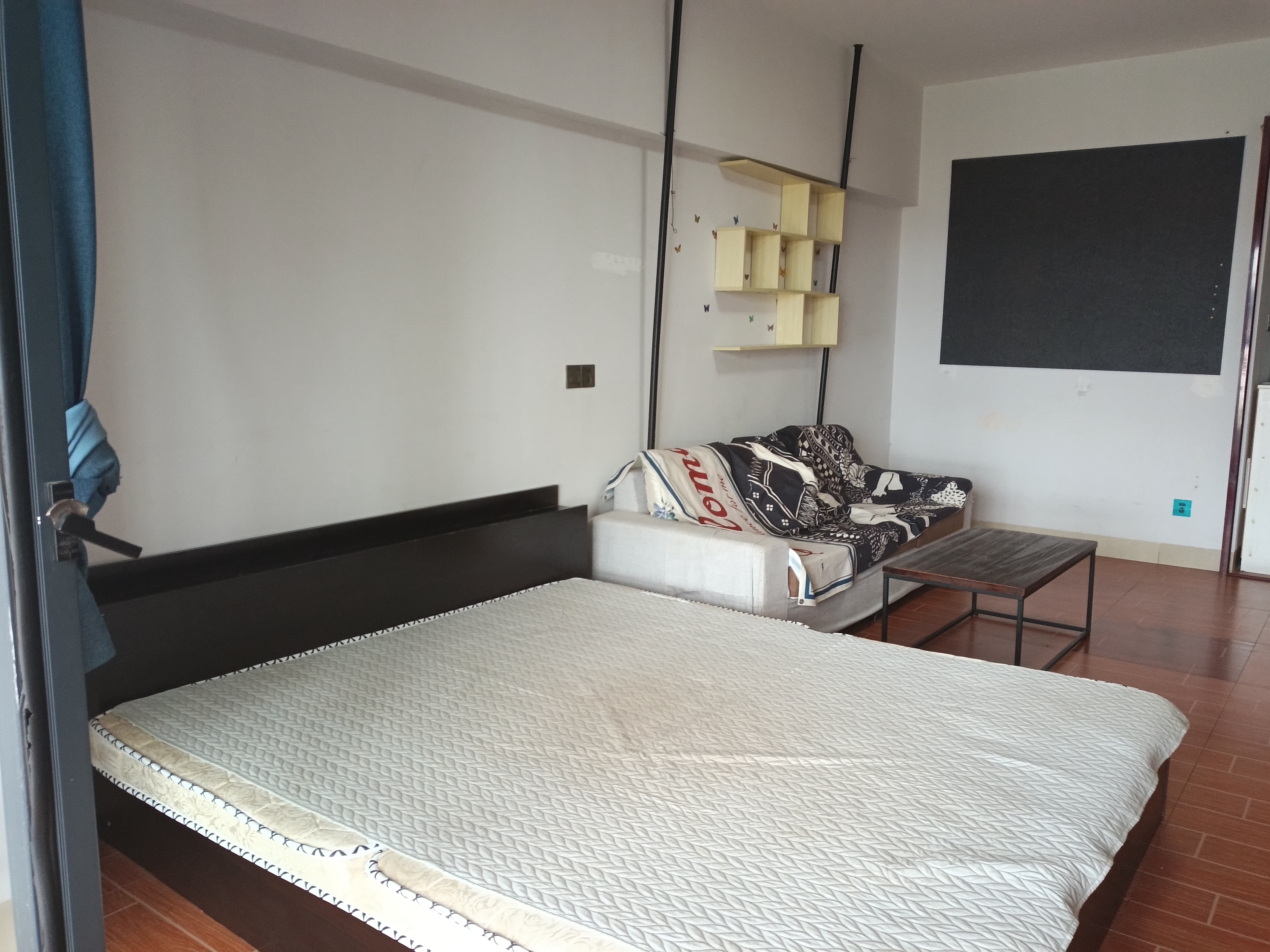 御江帝景  1室0厅1卫   1100.00元/月