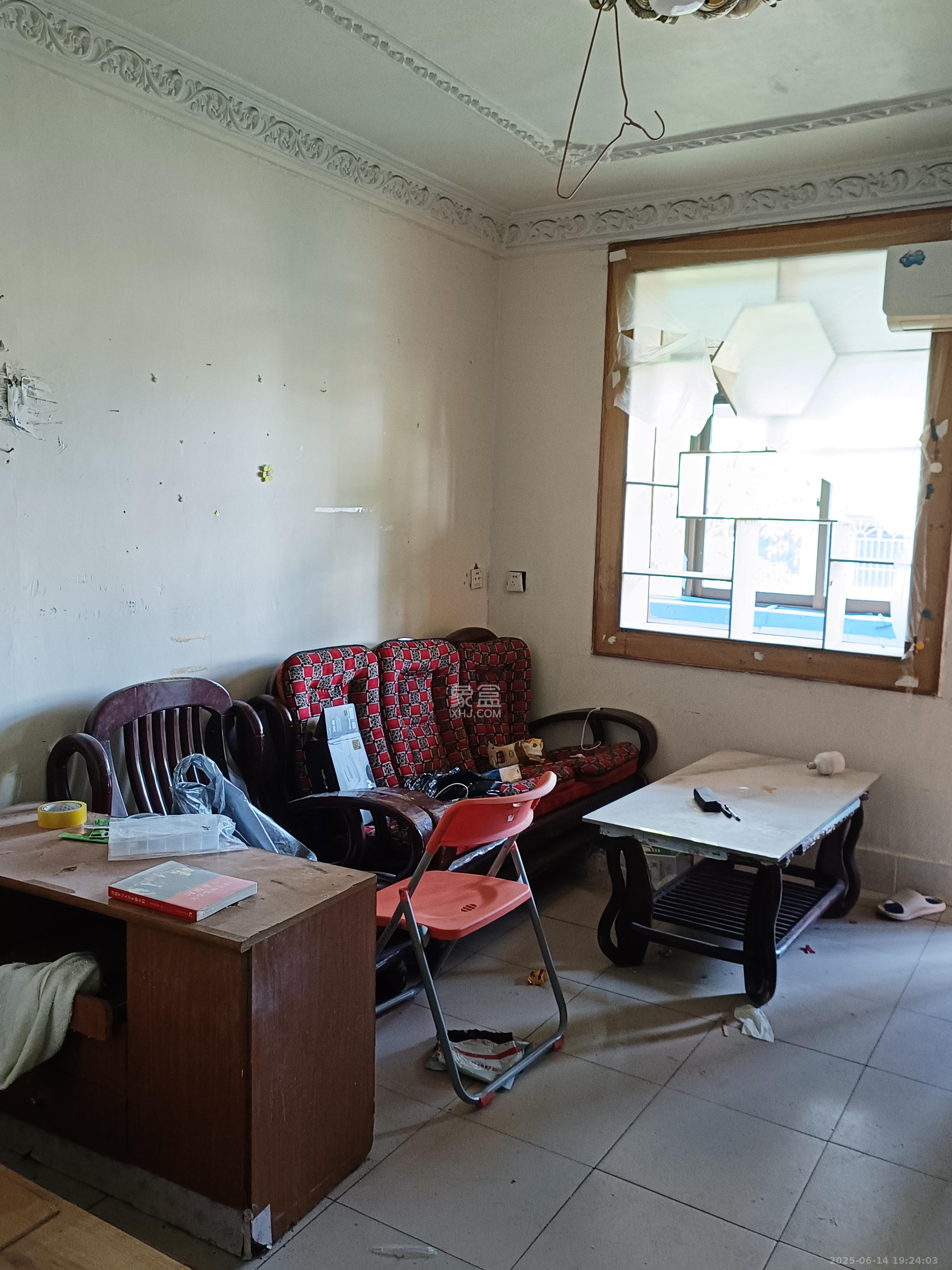 红旗区一片 2室1厅1卫 1100.0元/月 红旗区一片 2室1厅1卫 1100.0元/月室内图