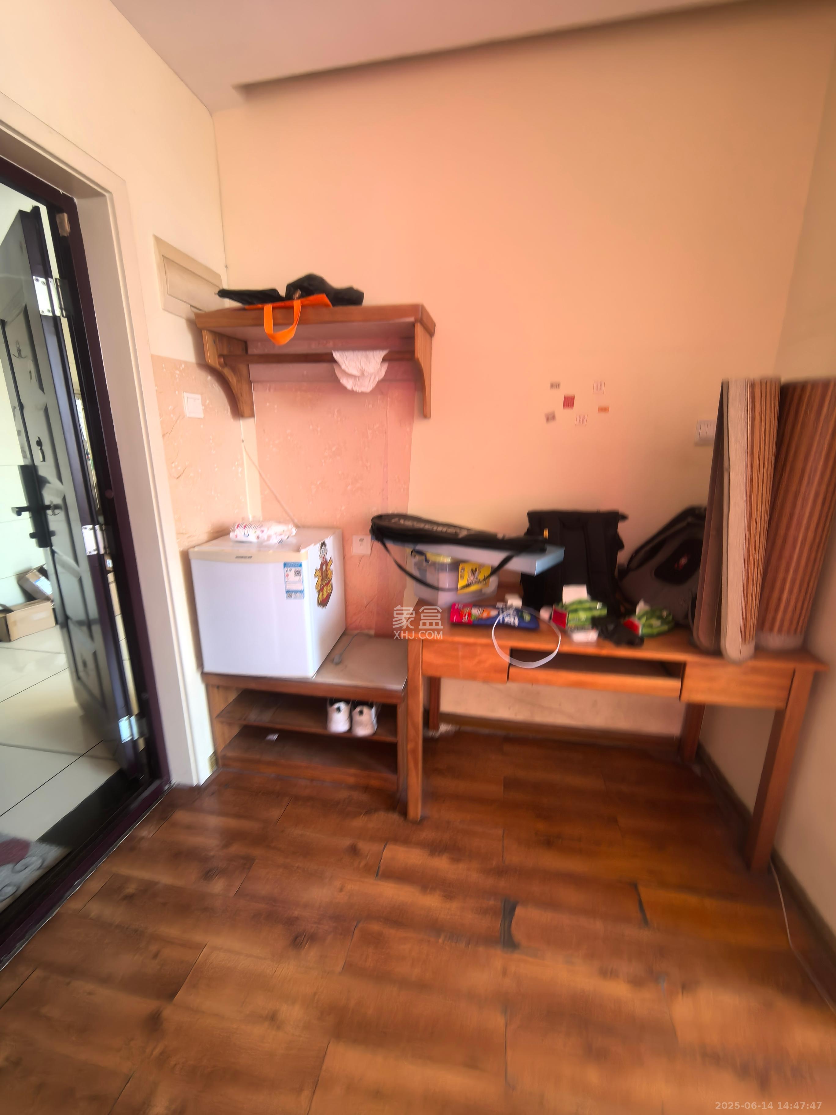 昊天大厦  1室1厅1卫   1400.00元/月室内图