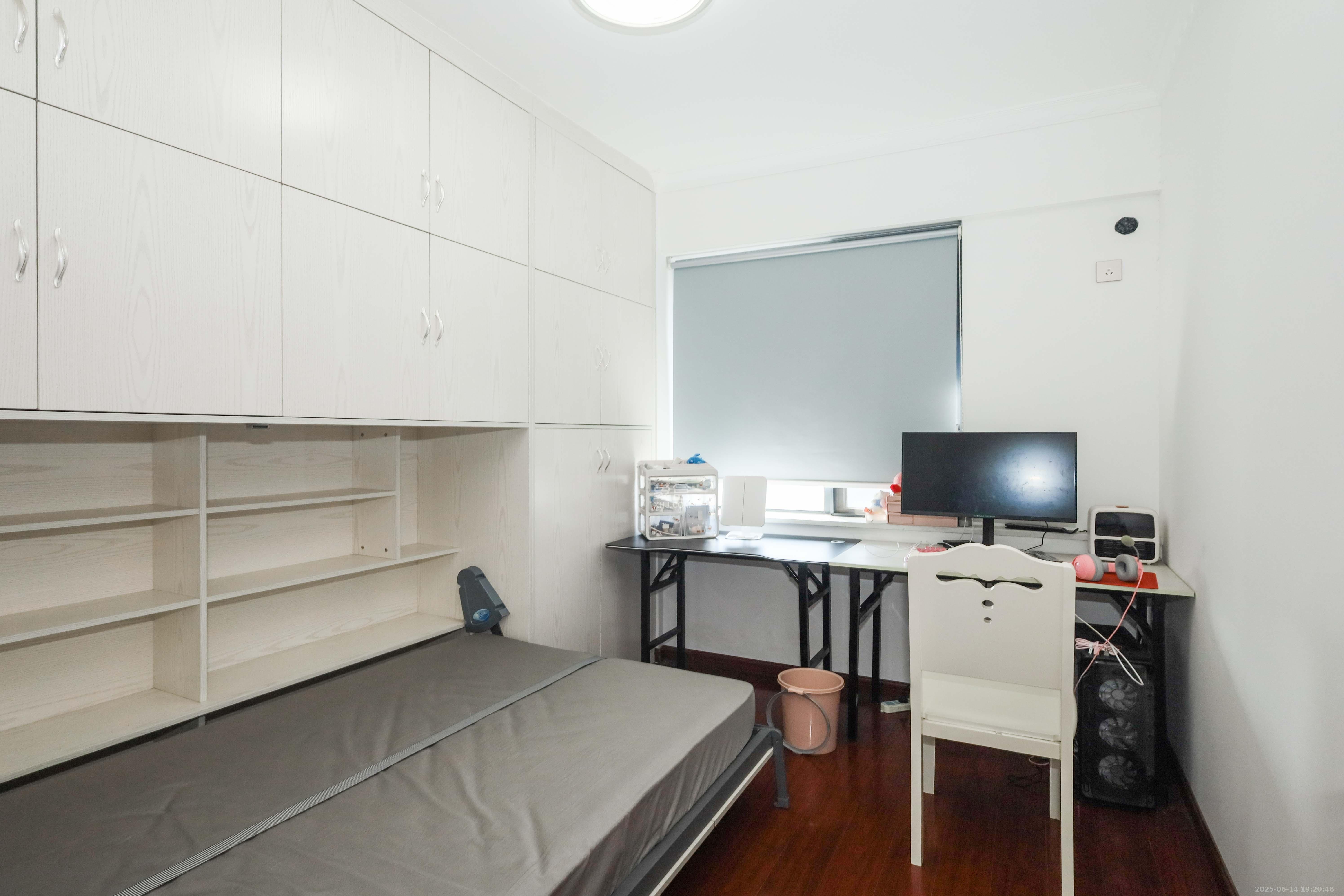 骑龙大街(骑龙苑) 3室2厅1卫 69.9万 骑龙大街(骑龙苑) 3室2厅1卫 69.9万卧室