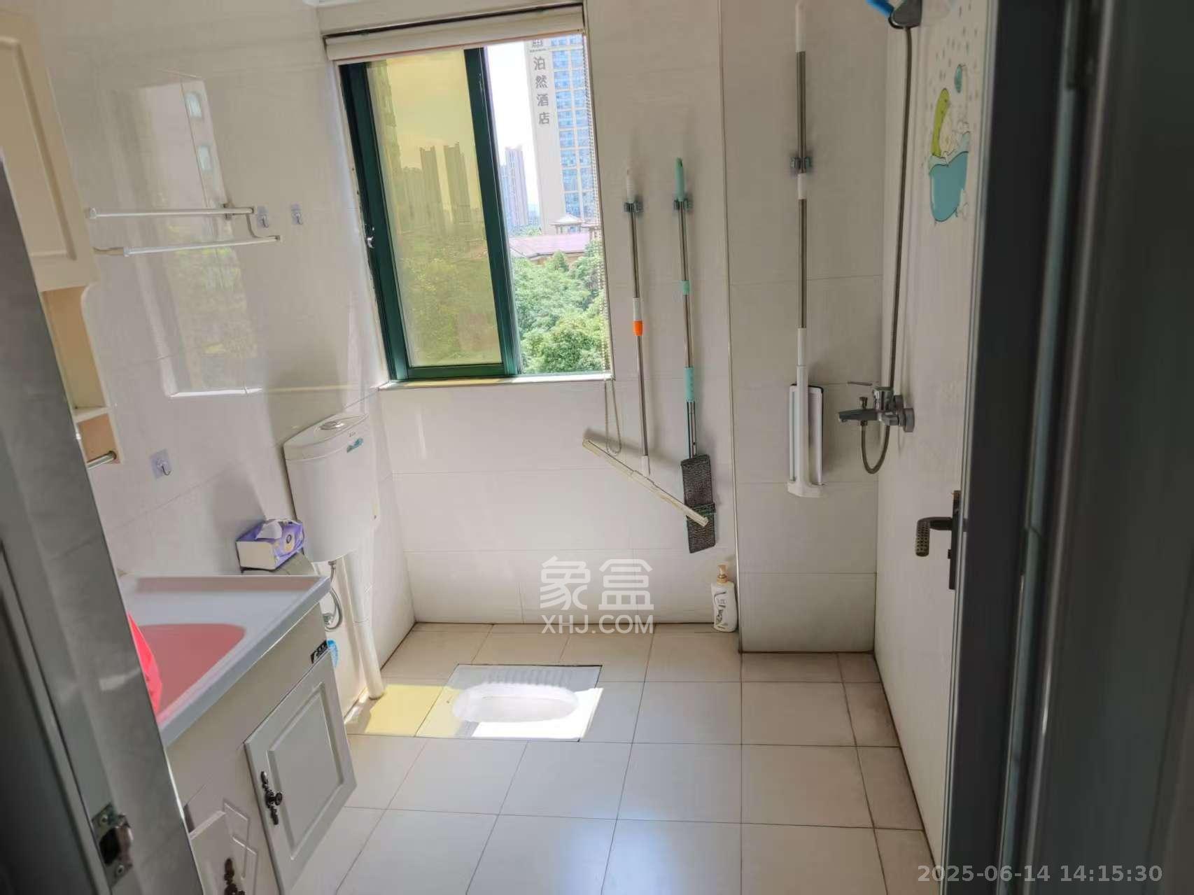 富基世纪公园 3室2厅2卫 1600.0元/月 富基世纪公园 3室2厅2卫 1600.0元/月室内图