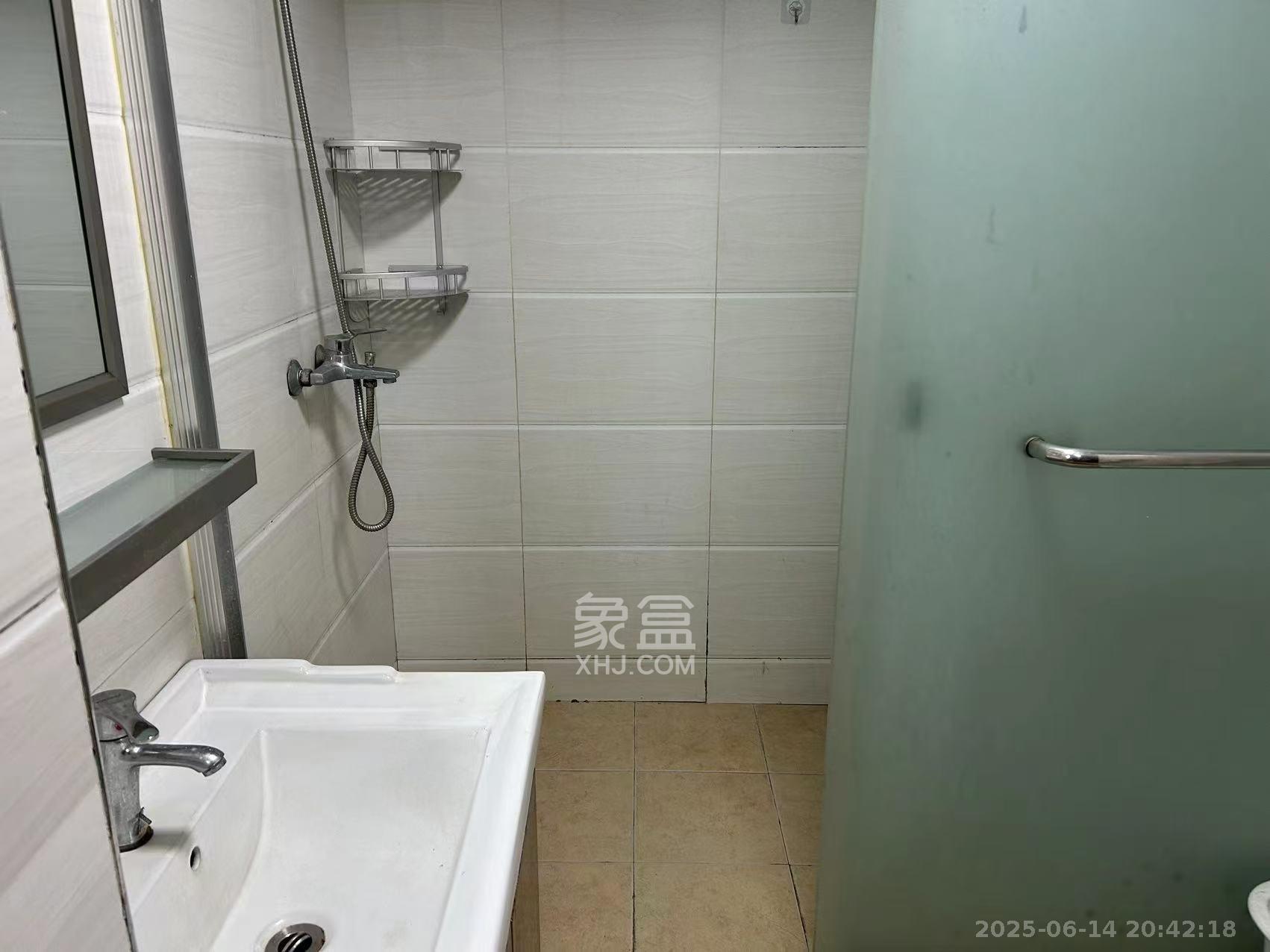 万象凯旋湾  1室1厅1卫   1200.00元/月室内图