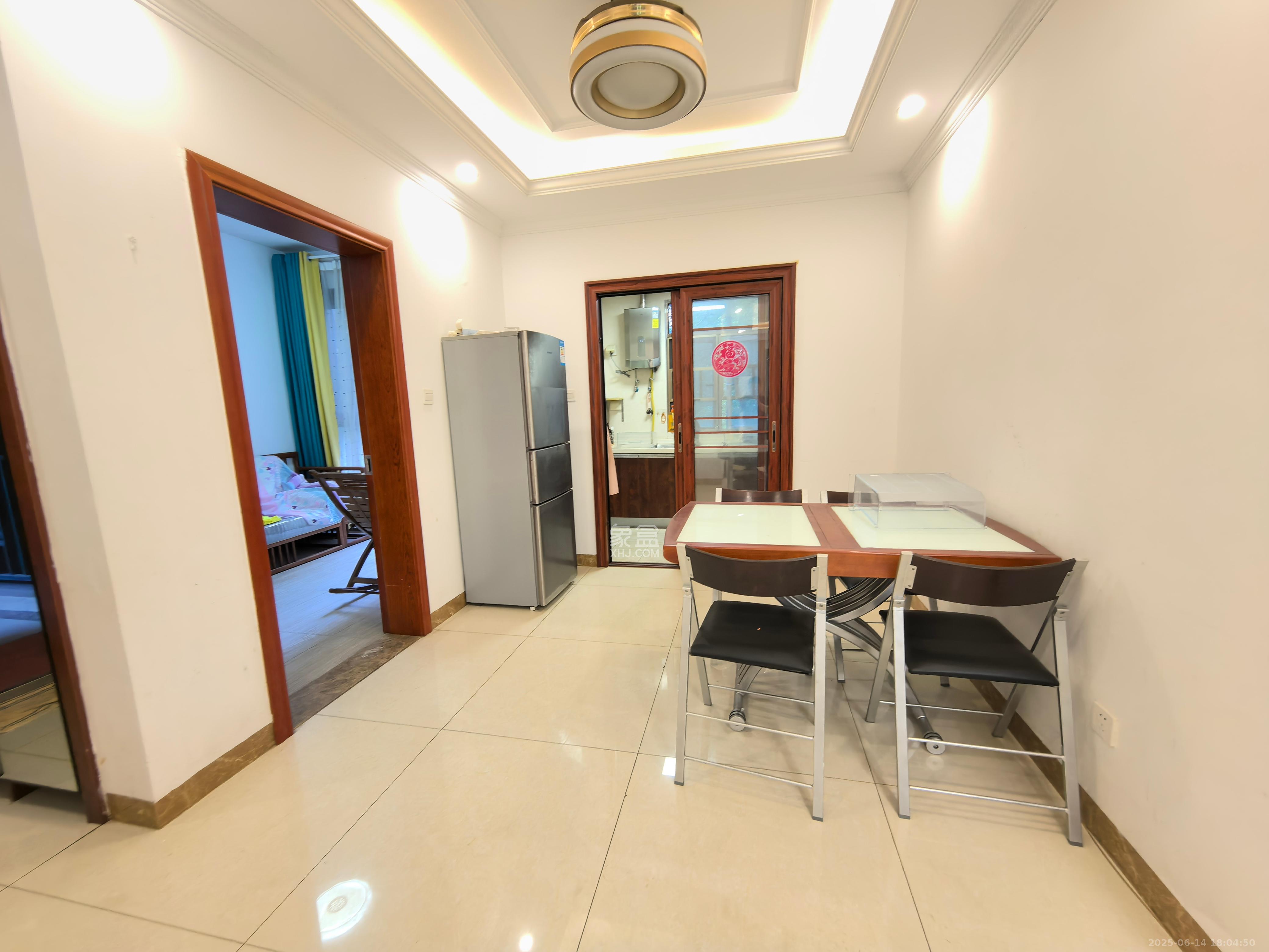 江山帝景哈佛  4室2厅1卫    2400.0元/月 江山帝景哈佛  4室2厅1卫    2400.0元/月室内图