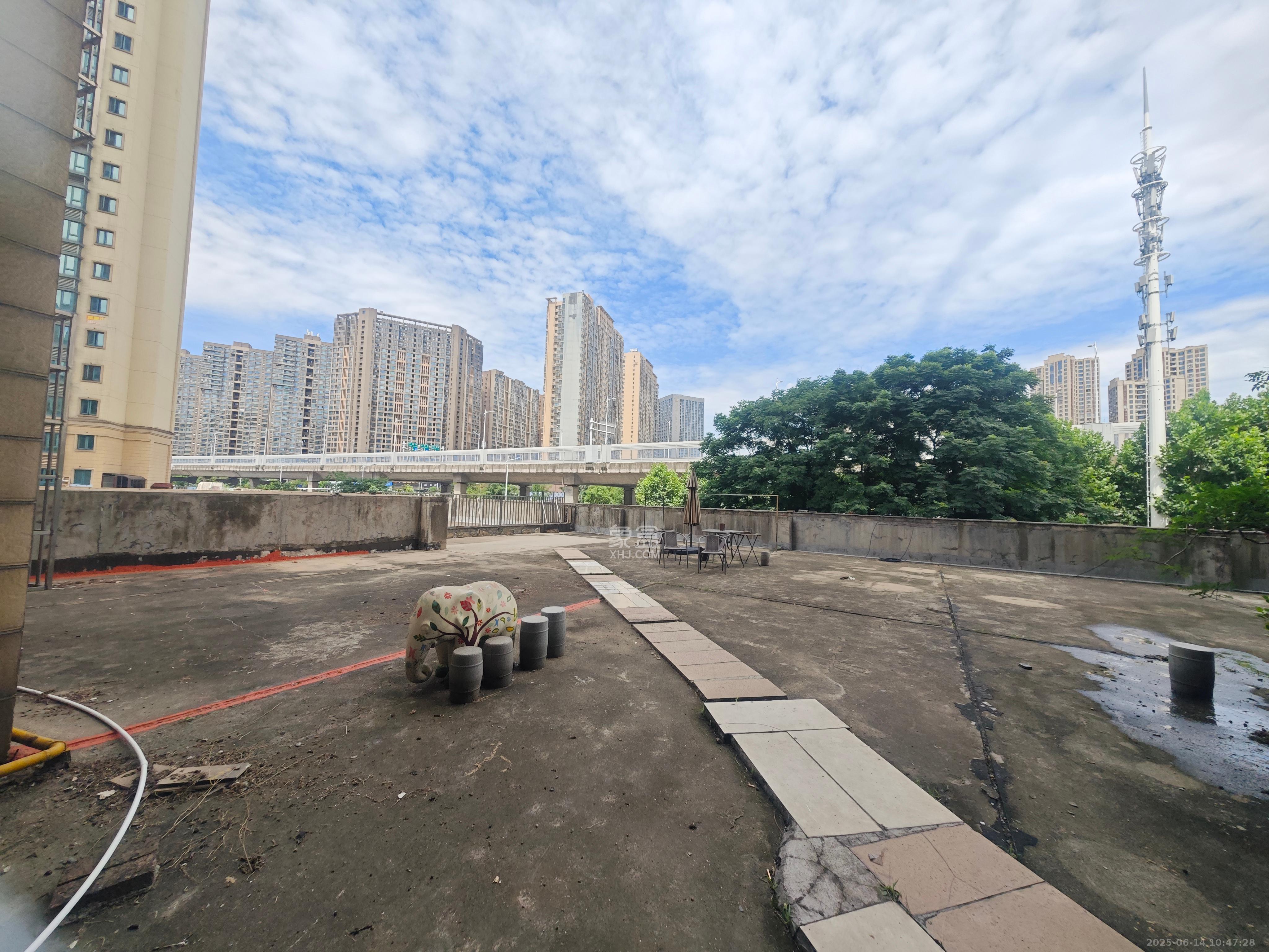 恒大雅苑  3室2厅2卫    2680.0元/月室内图