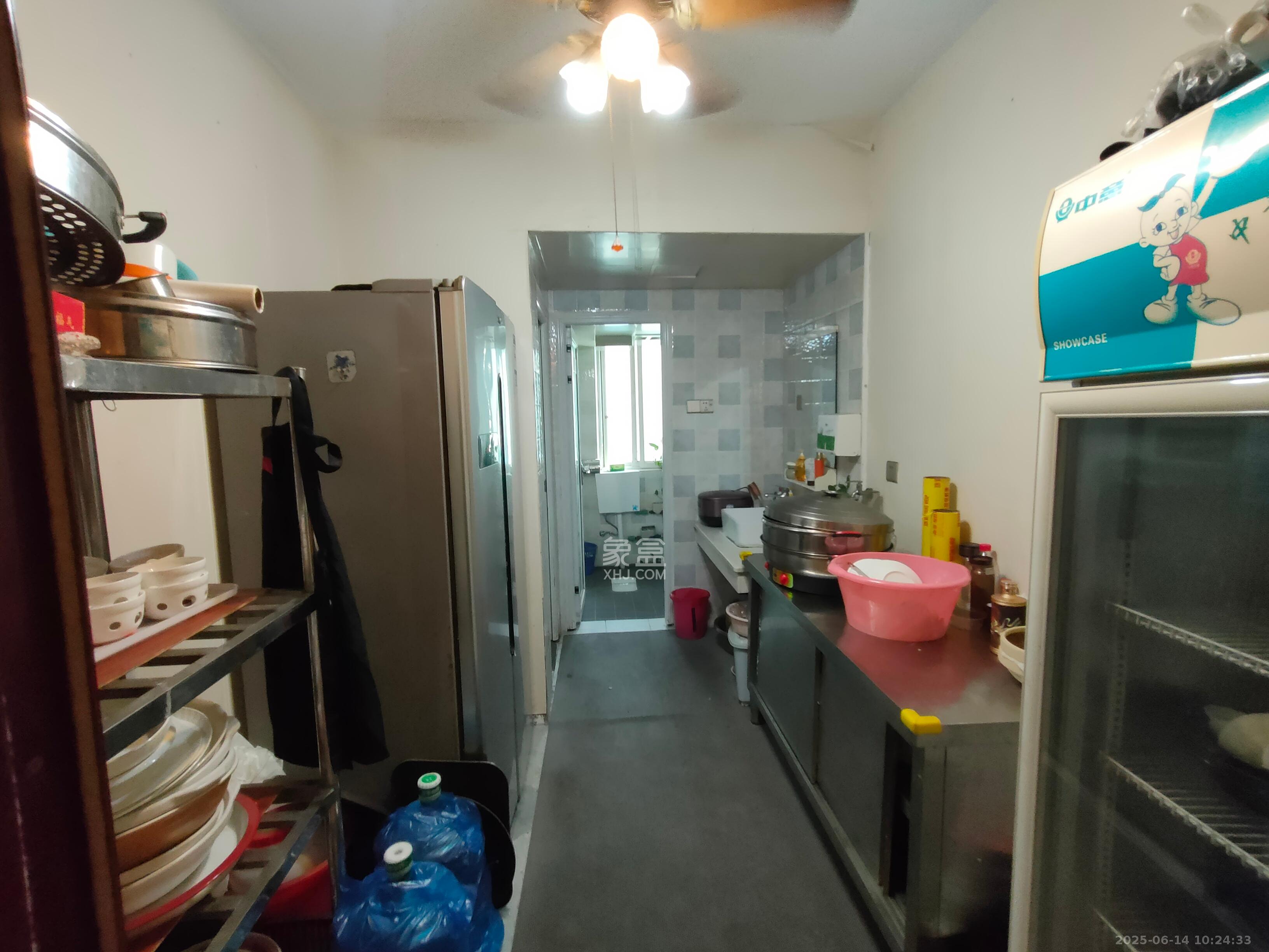 丽景新贵 4室2厅1卫 3800.0元/月 丽景新贵 4室2厅1卫 3800.0元/月室内图