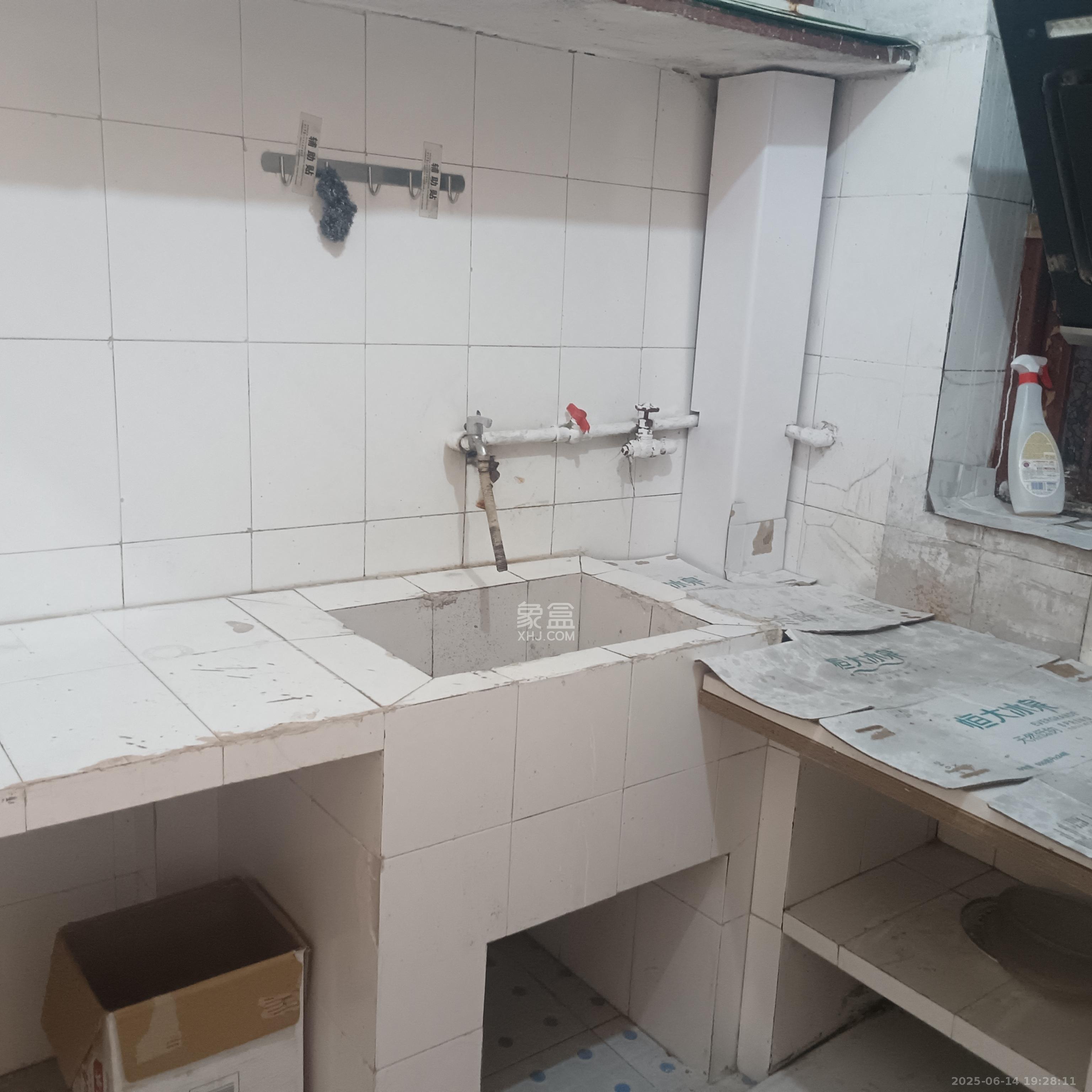 化油器厂宿舍  1室1厅1卫   1500.00元/月室内图