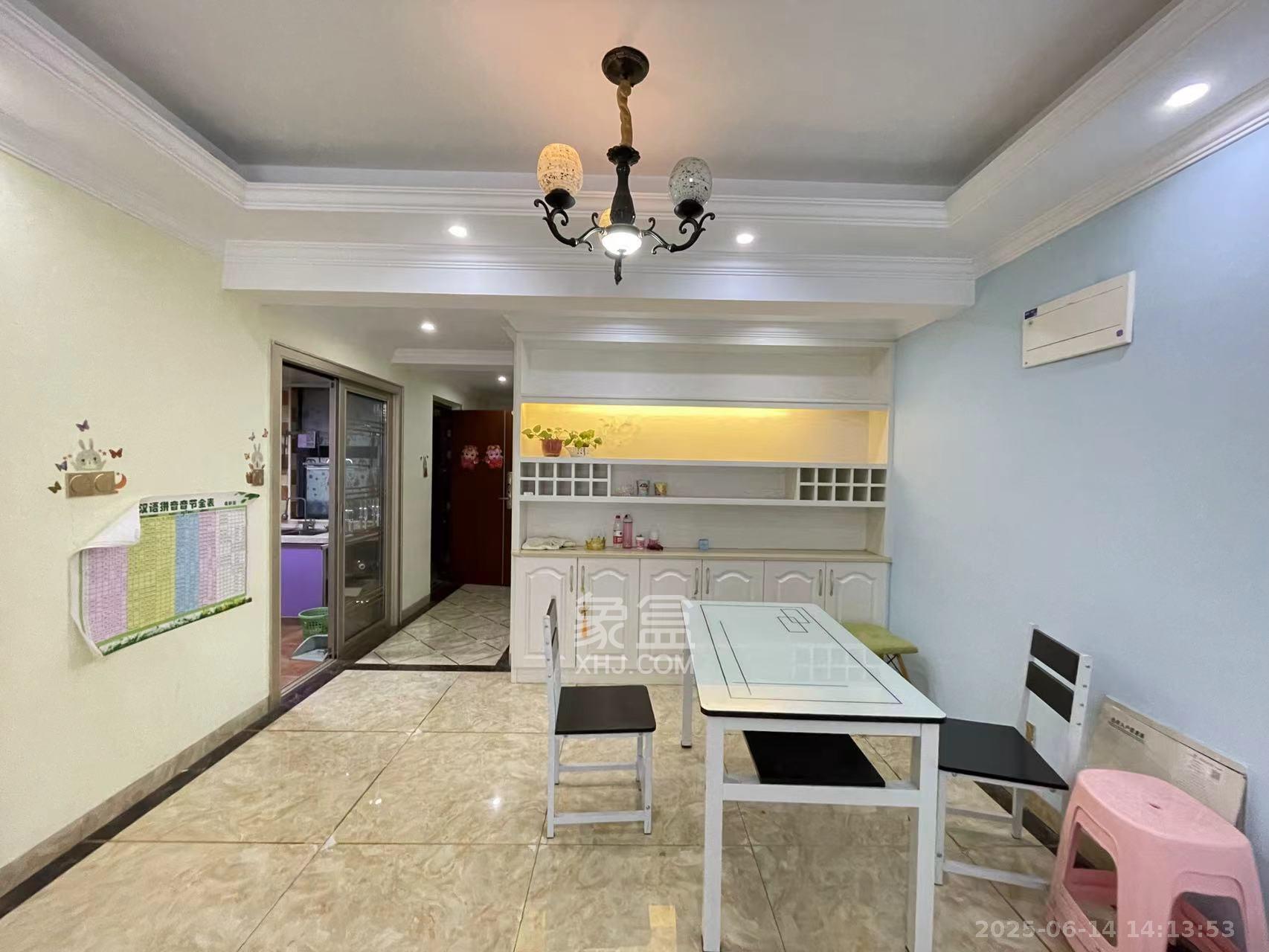 达美美立方 3室2厅1卫 2600.0元/月 达美美立方 3室2厅1卫 2600.0元/月室内图