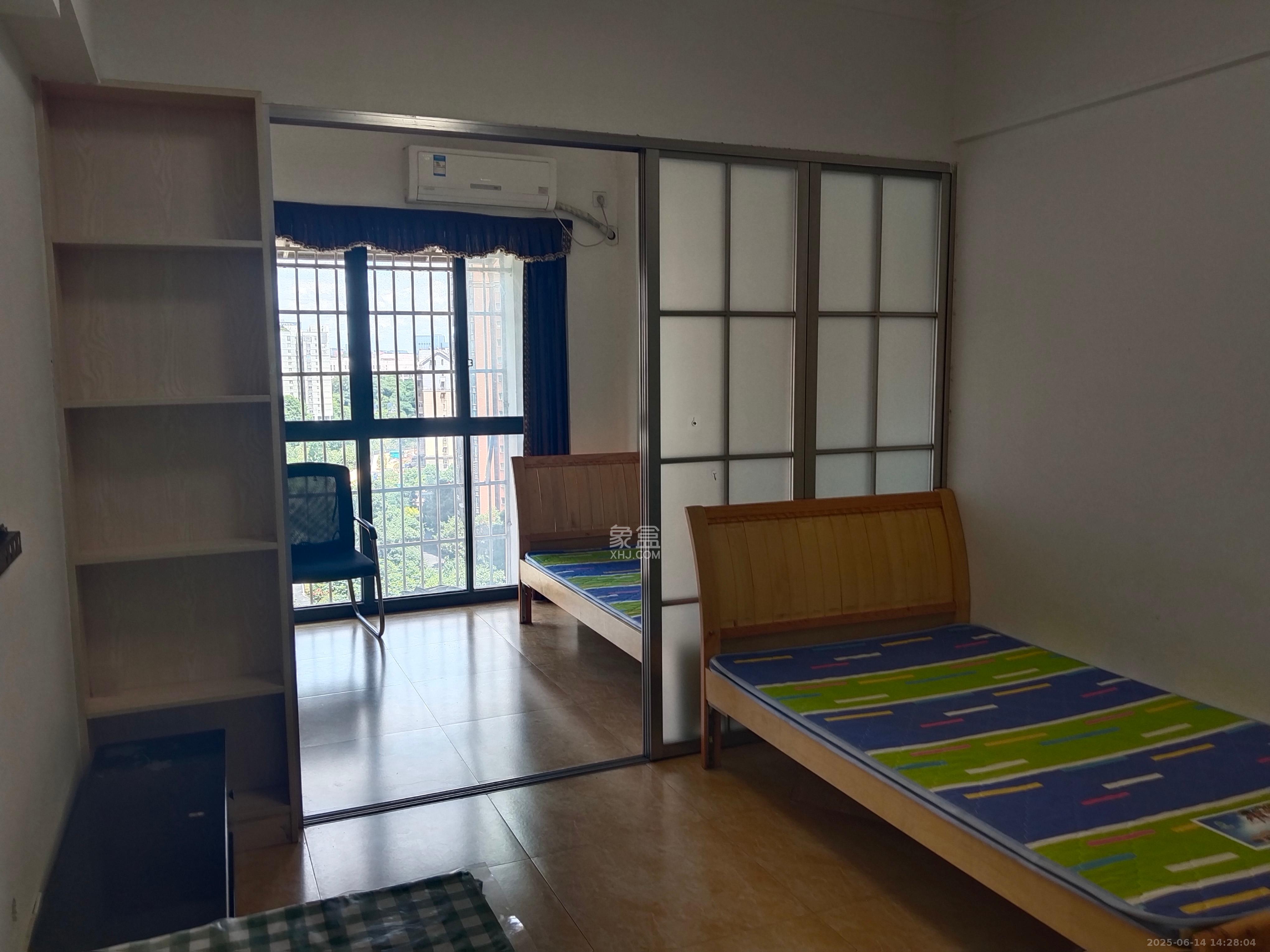 鑫远熙山 1室1厅1卫 1500.0元/月 鑫远熙山 1室1厅1卫 1500.0元/月室内图