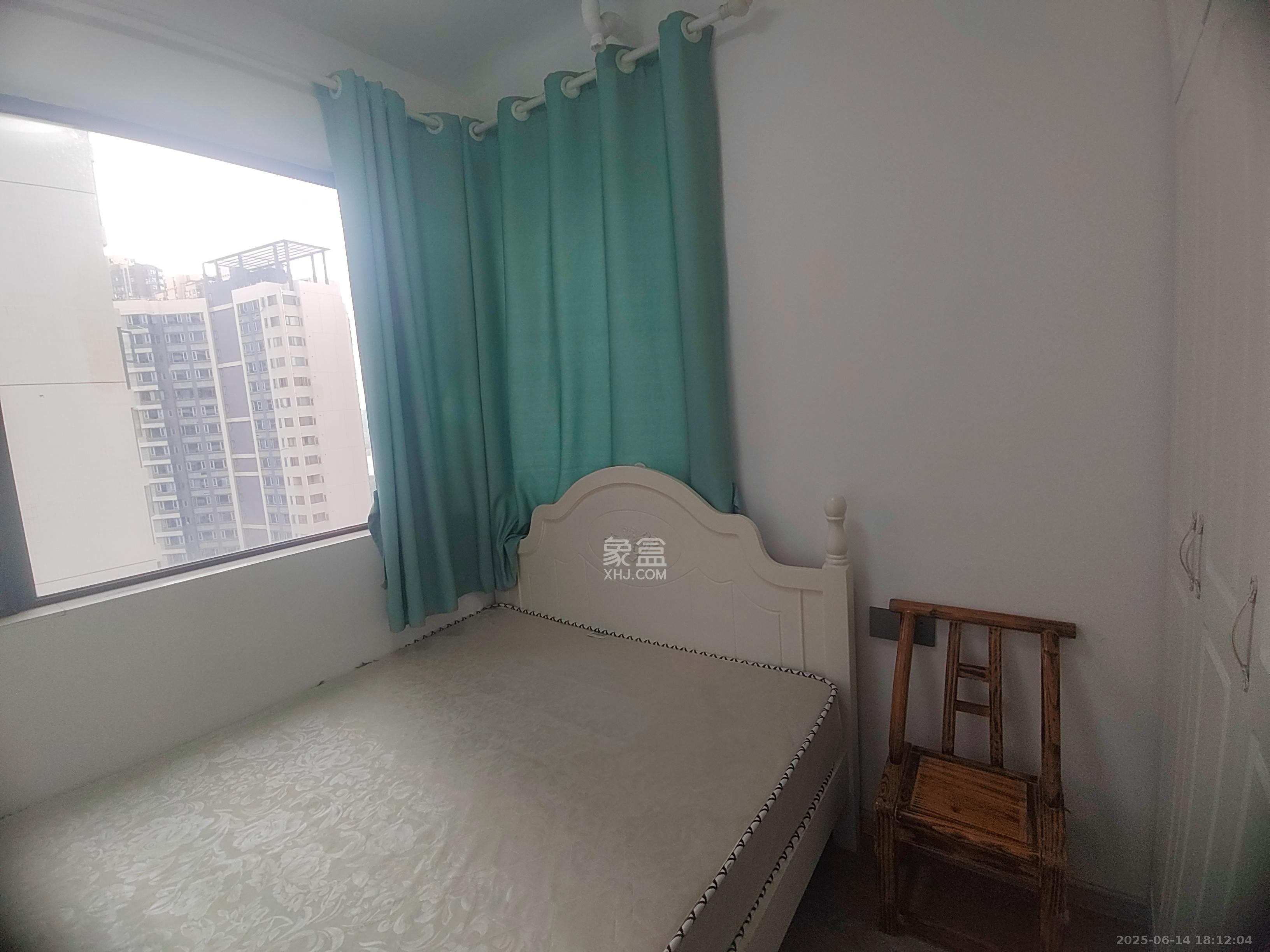 保利天禧D区  3室2厅1卫   3300.00元/月室内图