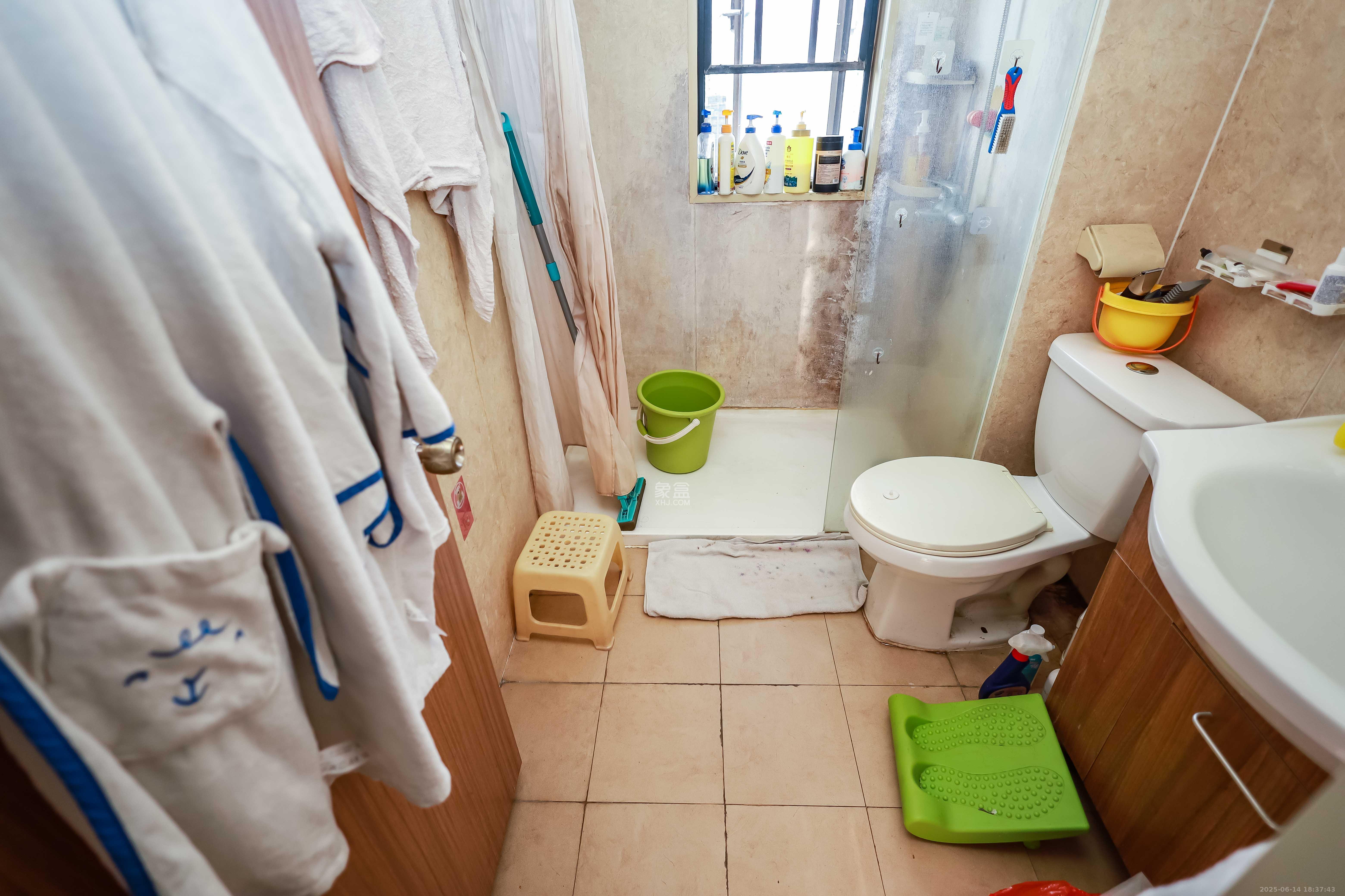 麓谷小镇 4室2厅2卫 92.8万 麓谷小镇 4室2厅2卫 92.8万卫生间