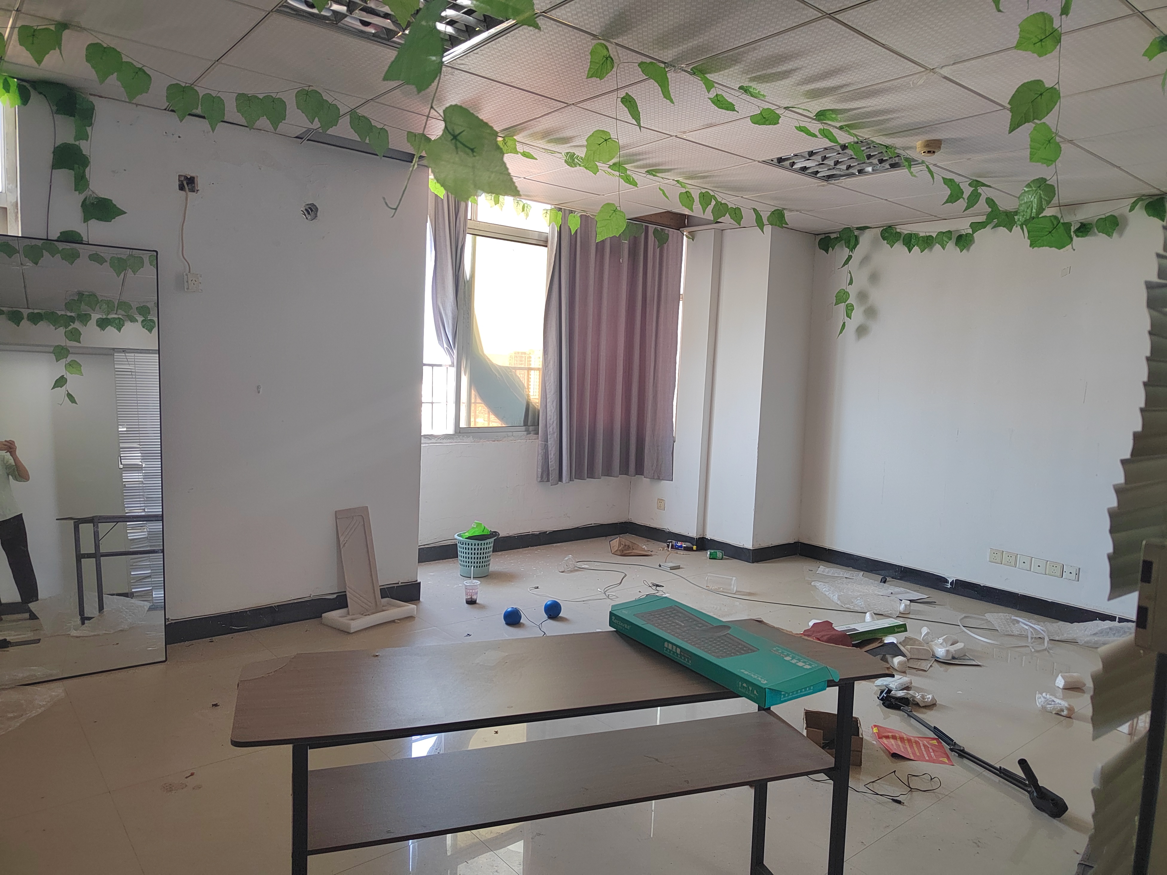 鹏泰国际 4室2厅1卫 3680.0元/月 鹏泰国际 4室2厅1卫 3680.0元/月室内图