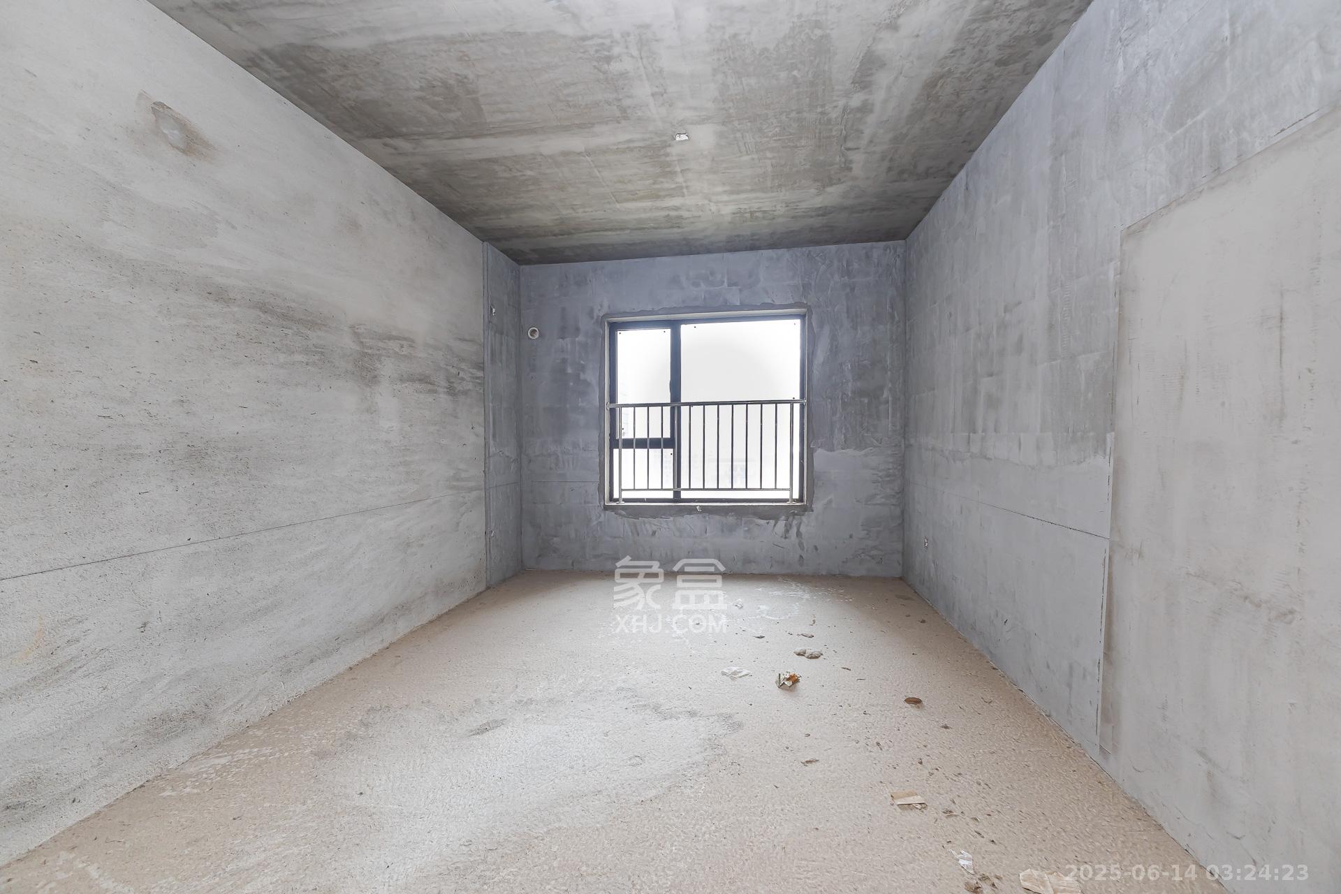 润和又一城 3室2厅2卫 90.0万 润和又一城 3室2厅2卫 90.0万卧室