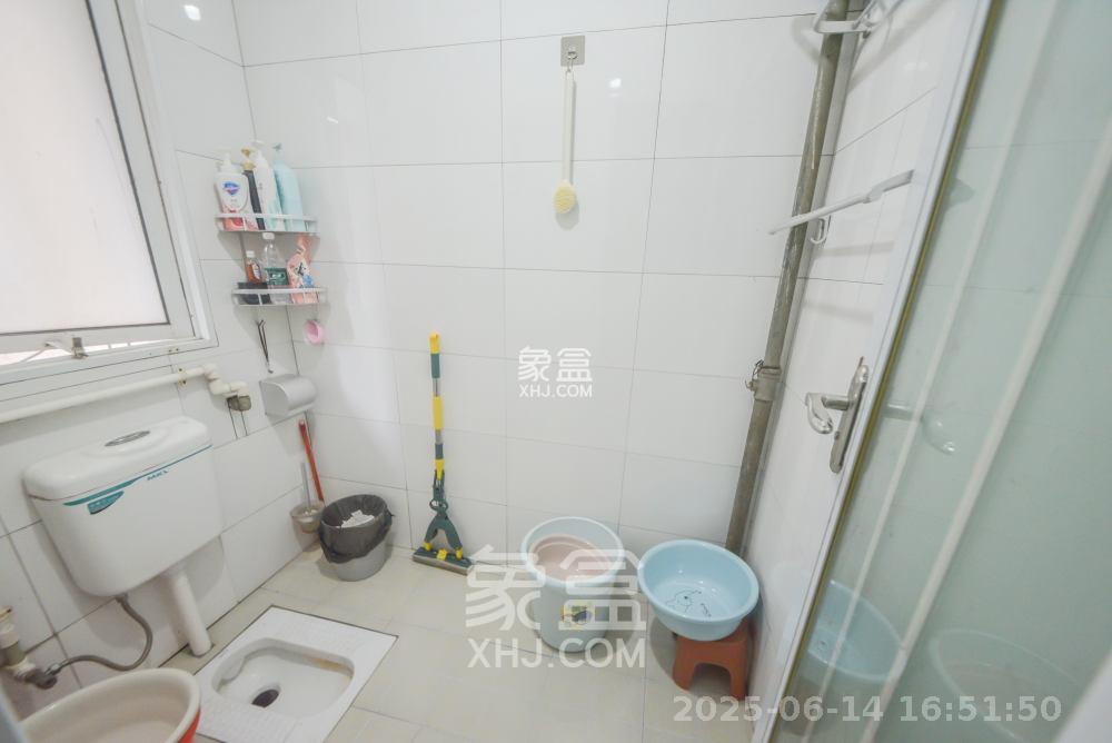 砂子塘社区  2室1厅1卫   1800.00元/月室内图