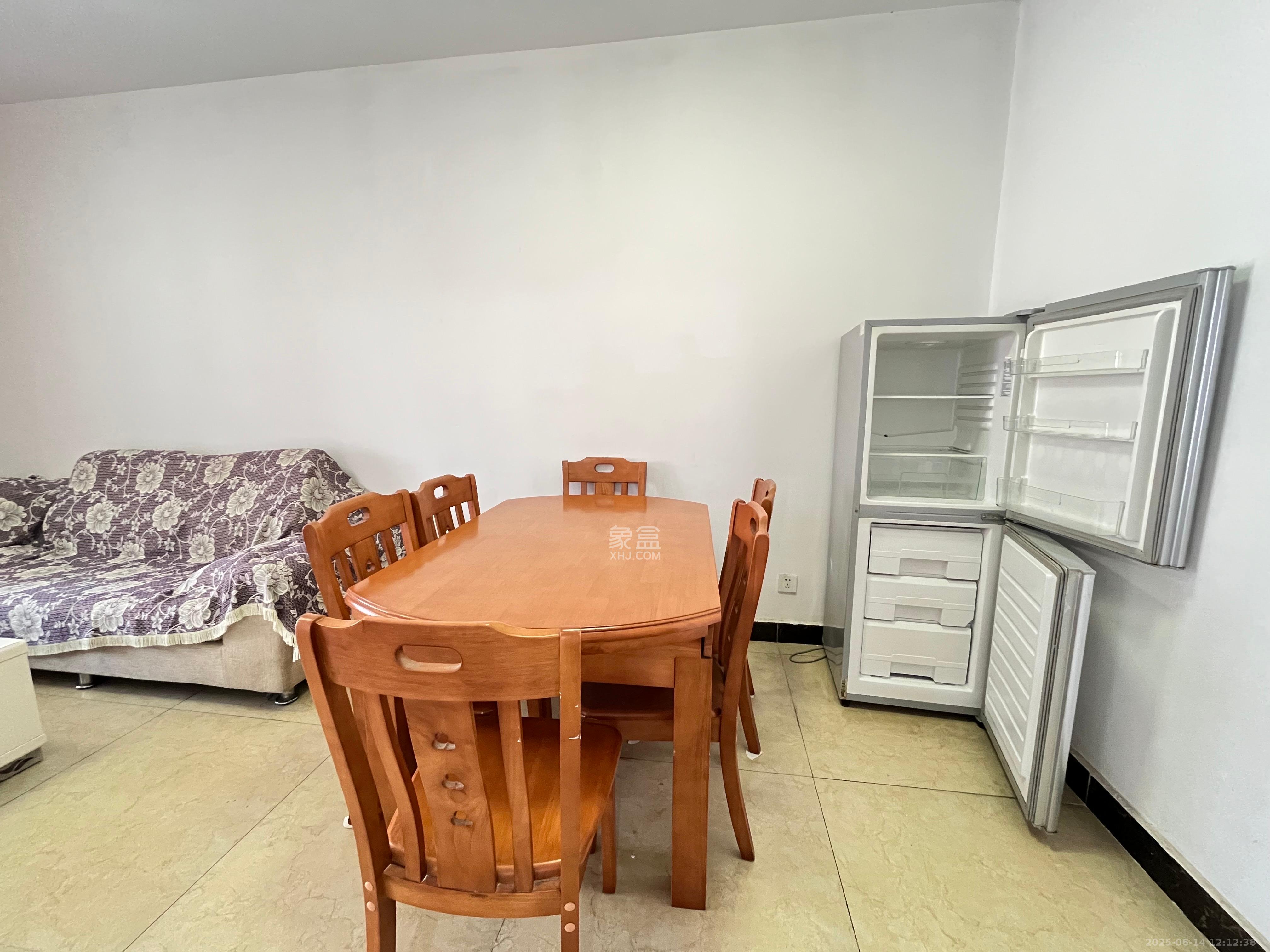 湘水熙园 2室1厅1卫 1800.0元/月 湘水熙园 2室1厅1卫 1800.0元/月室内图