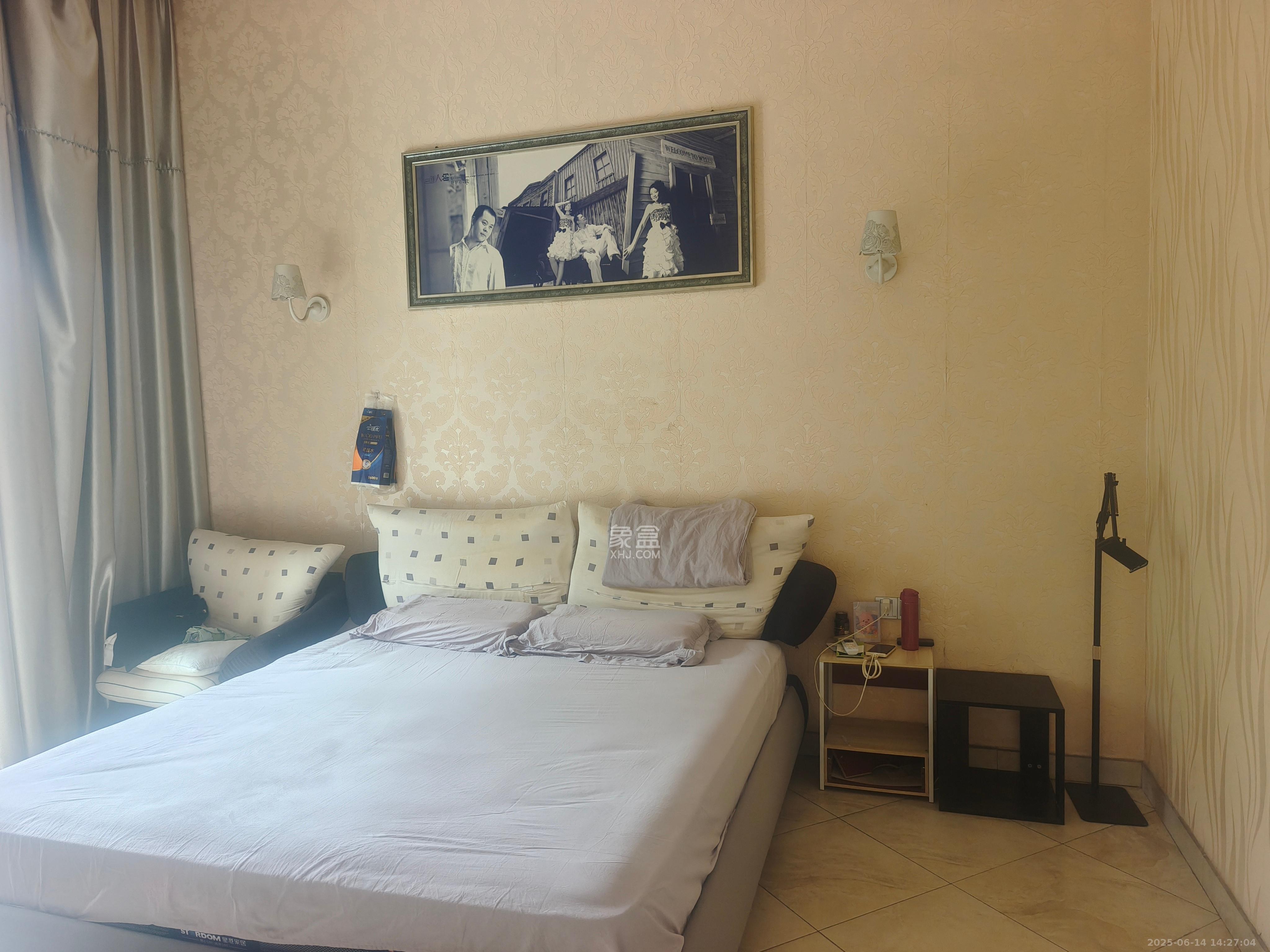 卓越蔚蓝海岸一期 4室2厅2卫 4500.0元/月 卓越蔚蓝海岸一期 4室2厅2卫 4500.0元/月室内图