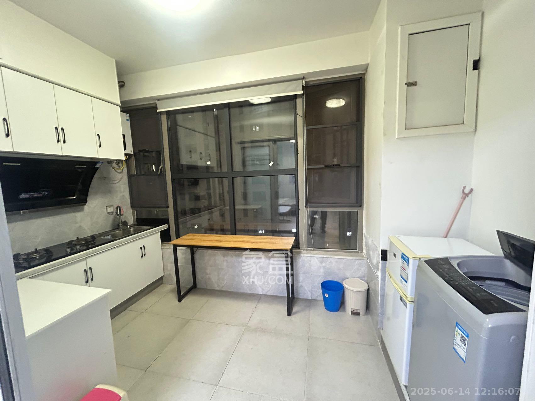 怡海星城  1室1厅1卫    1200.0元/月 怡海星城  1室1厅1卫    1200.0元/月室内图