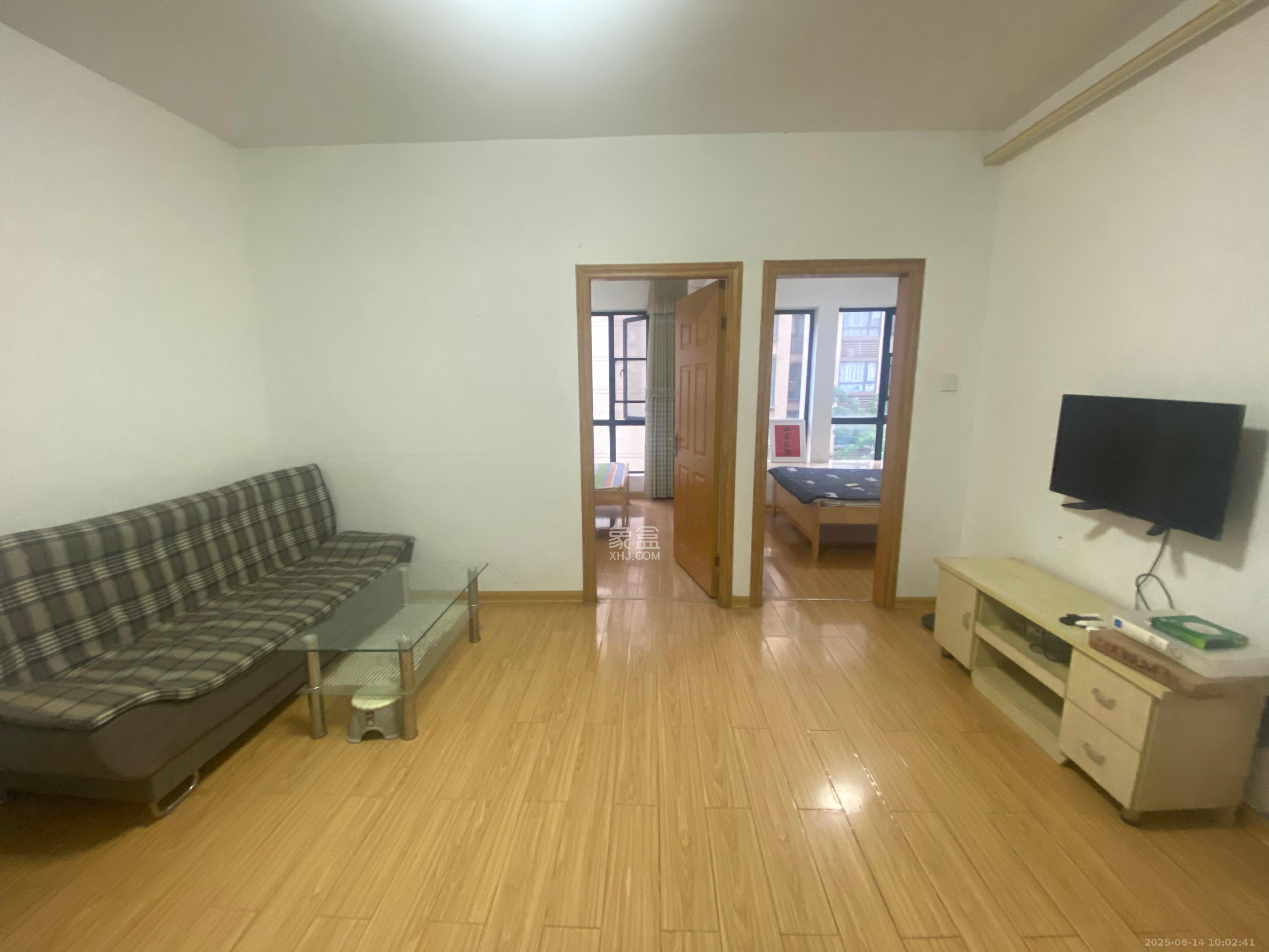 中建芙蓉工社  2室1厅1卫    1600.0元/月