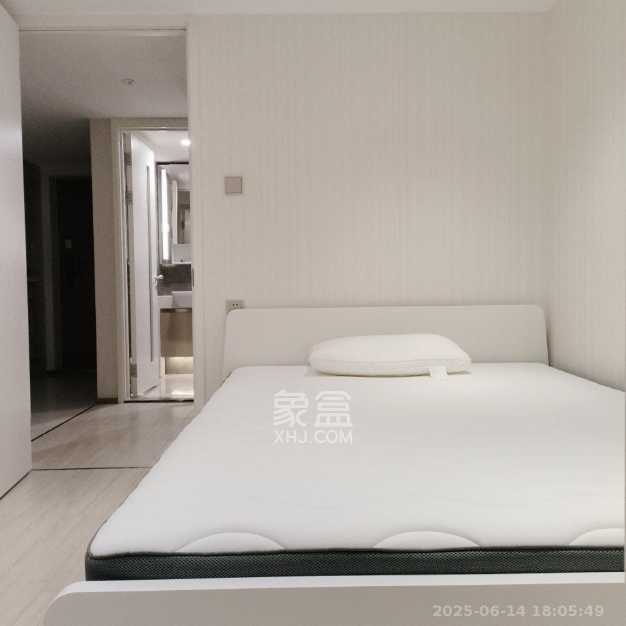 华远华时代  3室2厅2卫   3800.00元/月室内图