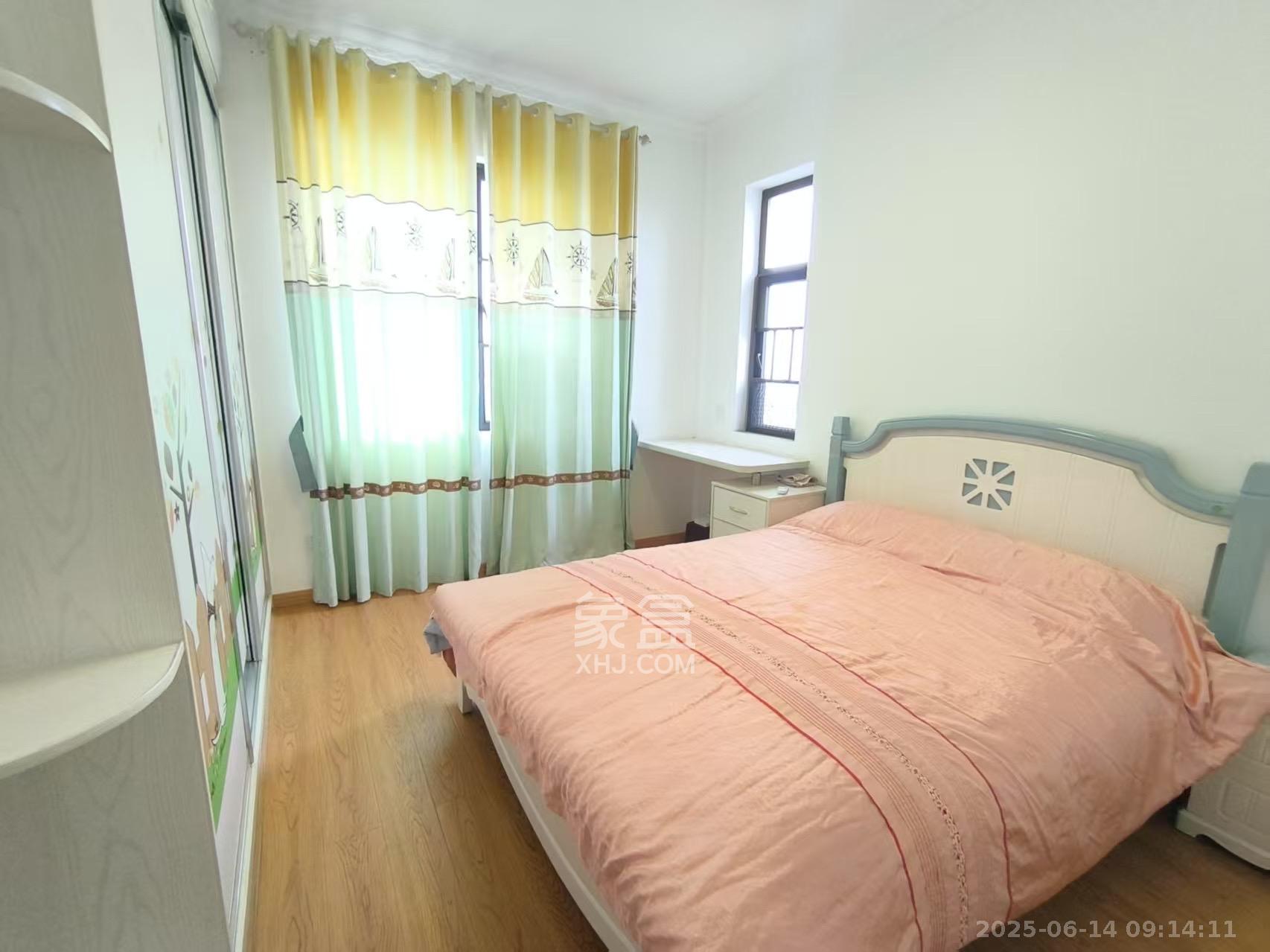 紫华郡  3室2厅1卫    2400.0元/月室内图