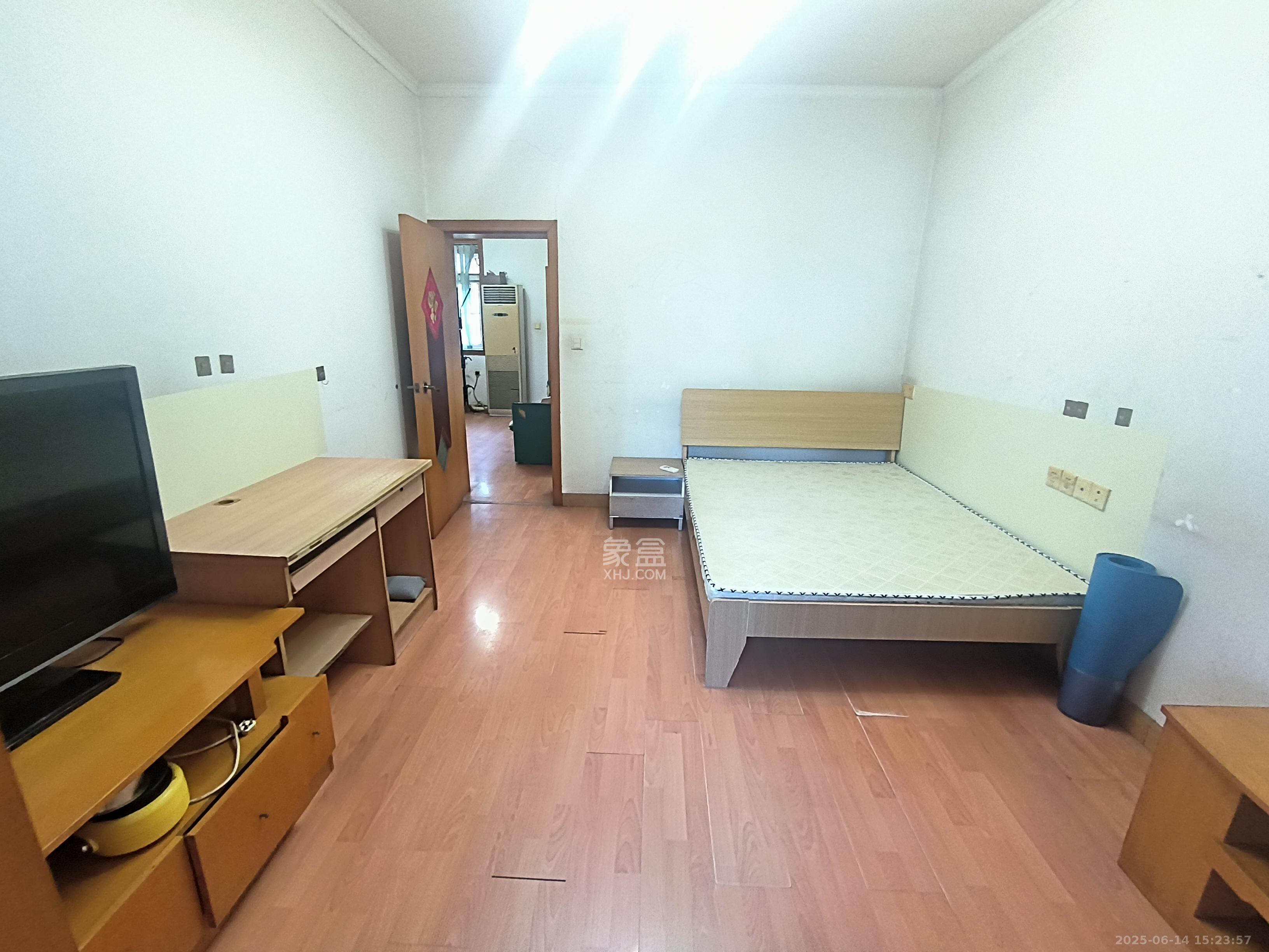 化工设计院  3室1厅1卫   2000.00元/月室内图