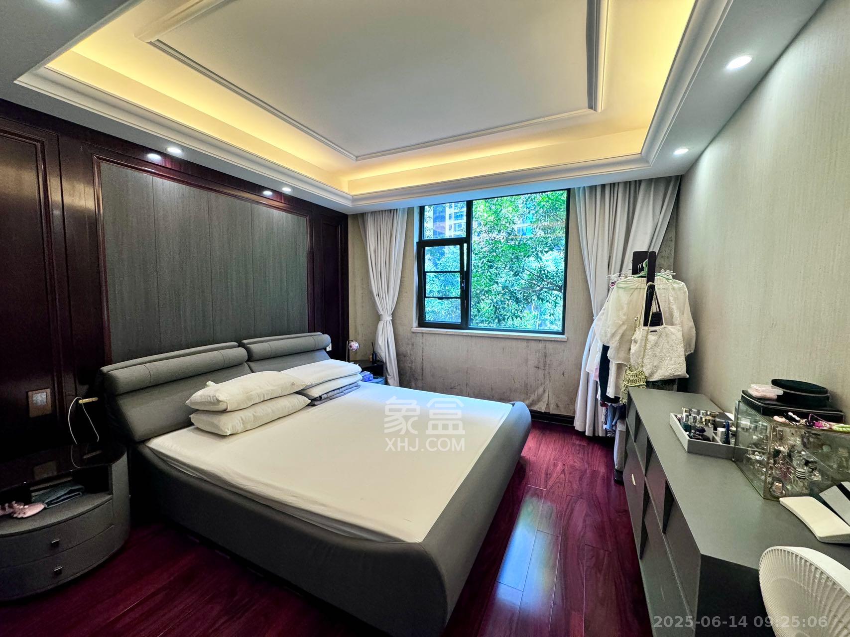 运达中央广场一、二期  3室2厅3卫    11000.0元/月 运达中央广场一、二期  3室2厅3卫    11000.0元/月室内图