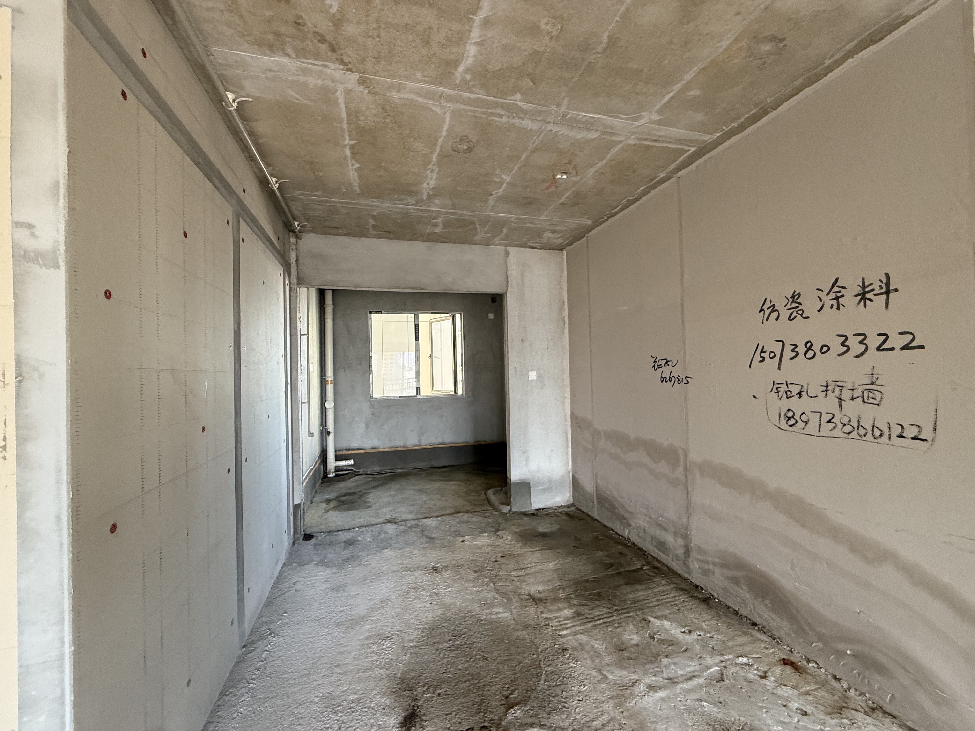 吾悦广场  1室0厅0卫   75.00万客厅
