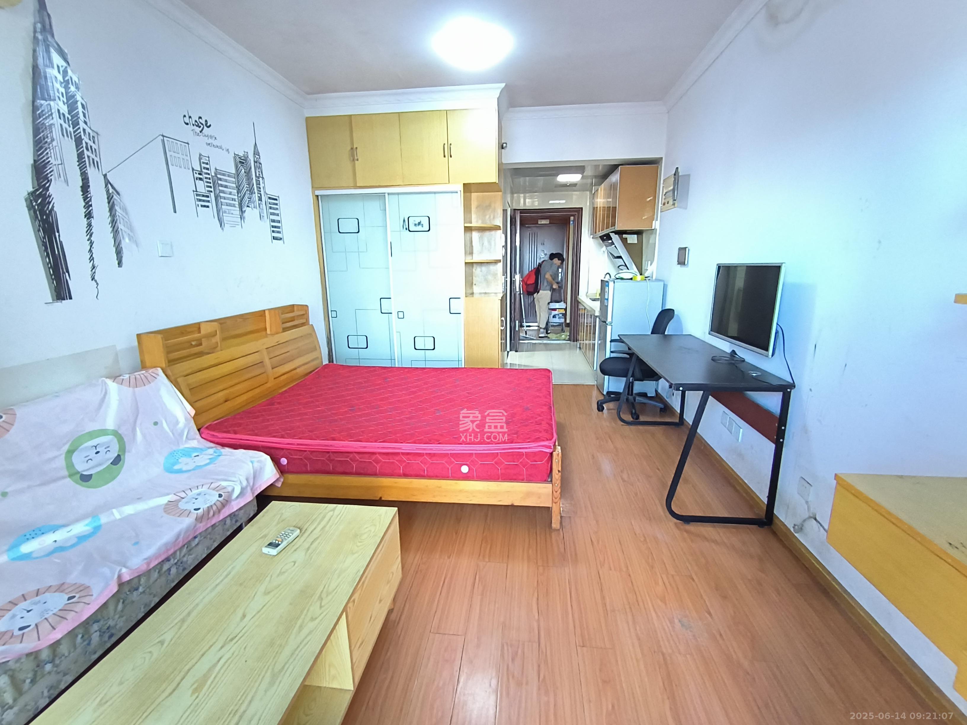 保利麓谷林语I区  1室1厅1卫    1400.0元/月