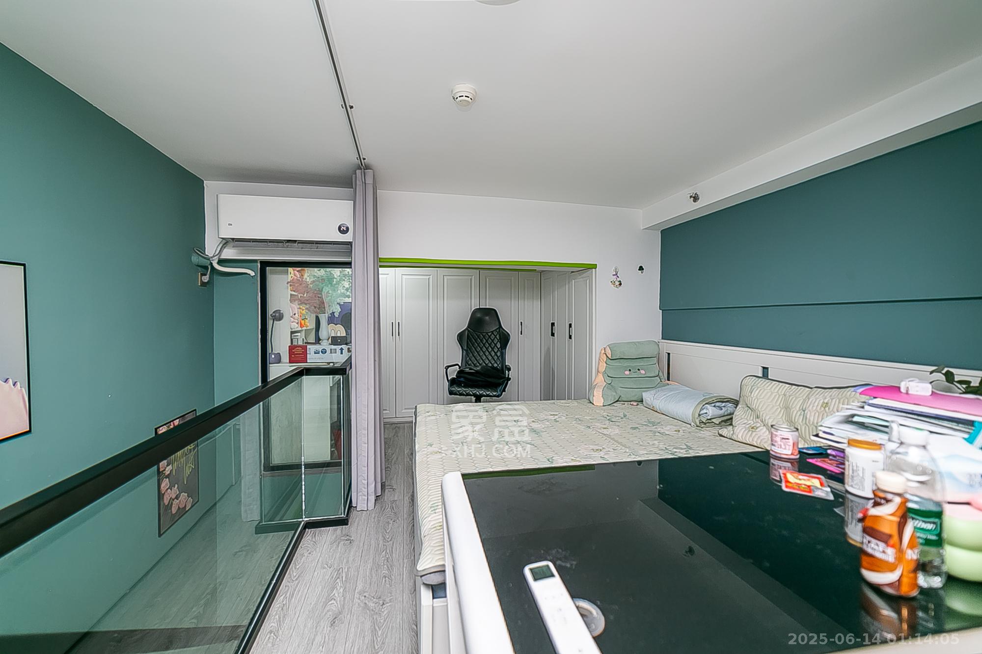 天鸿天府(天鸿中央大院) 2室1厅1卫 36.0万 天鸿天府(天鸿中央大院) 2室1厅1卫 36.0万卧室