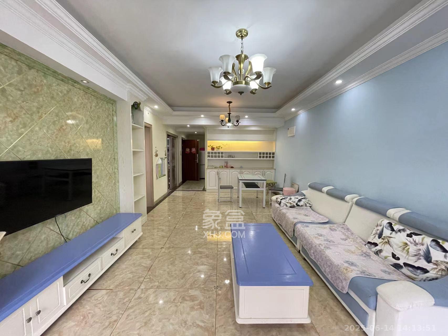 达美美立方 3室2厅1卫 2600.0元/月 达美美立方 3室2厅1卫 2600.0元/月室内图