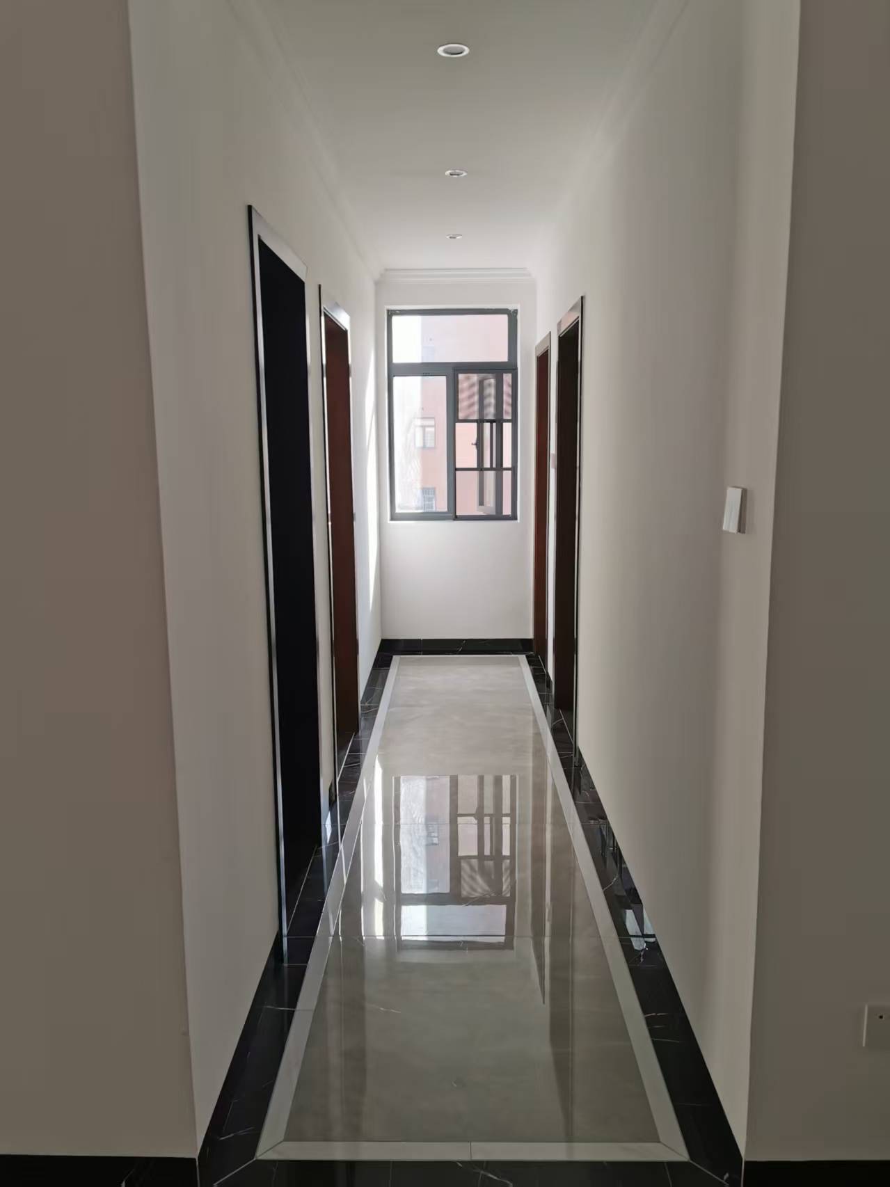 兴质苑住宅小区 3室2厅2卫 2000.0元/月 兴质苑住宅小区 3室2厅2卫 2000.0元/月室内图