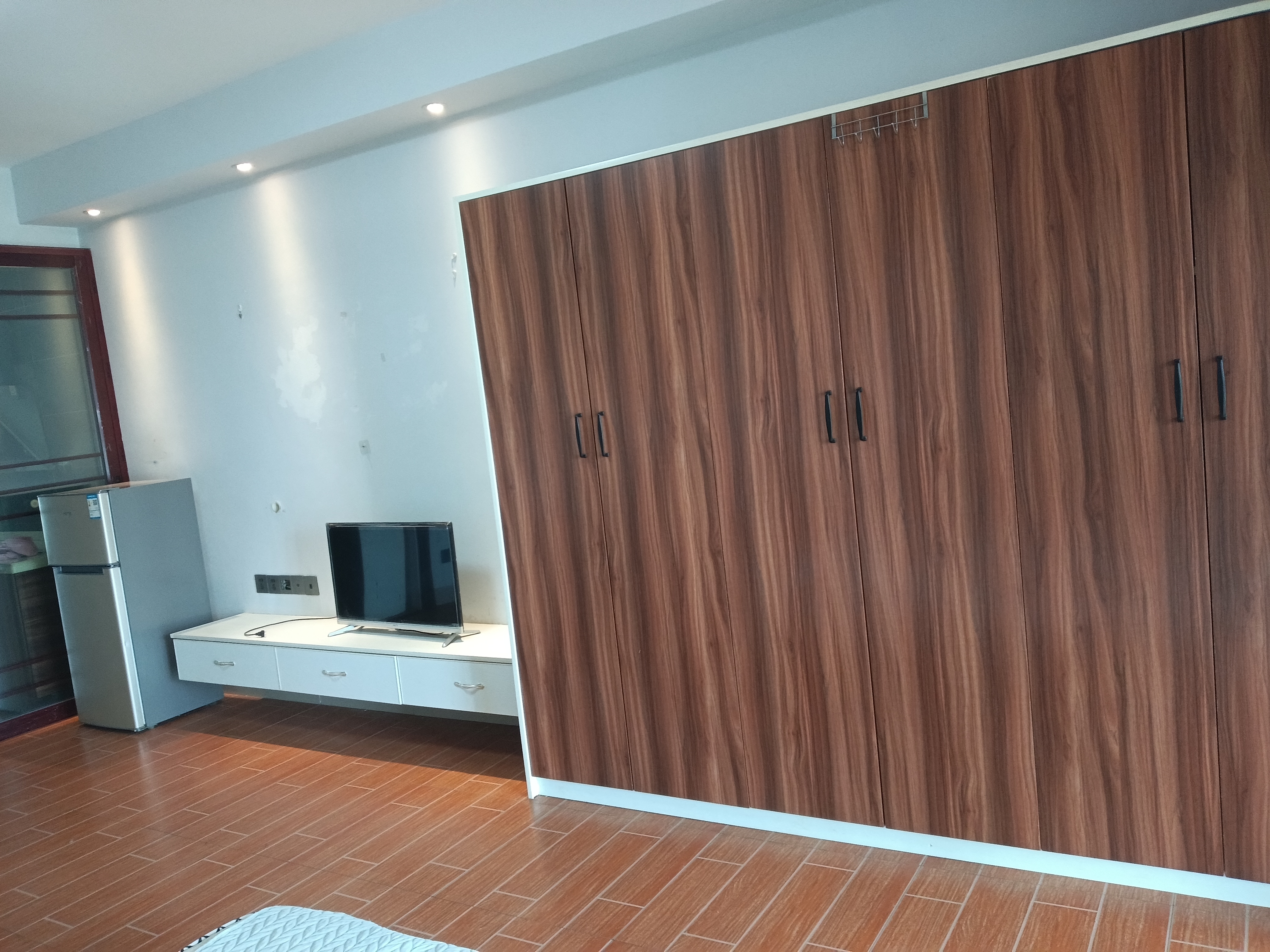 御江帝景  1室0厅1卫   1100.00元/月室内图