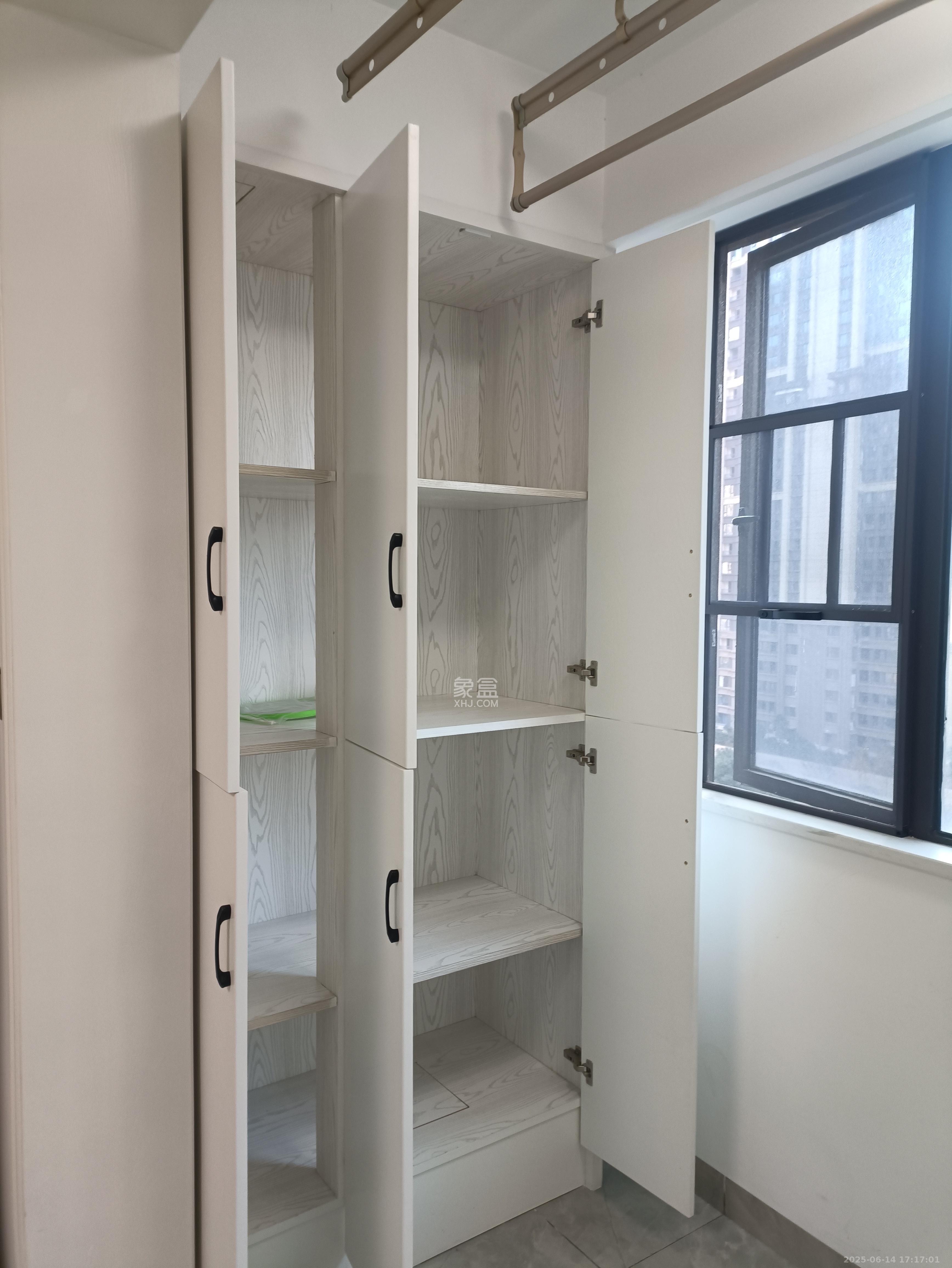 中国铁建梅溪青秀二期  3室2厅2卫   3200.00元/月室内图