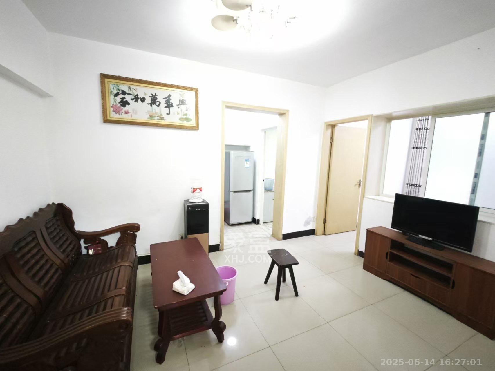 长房凤凰佳园 2室1厅1卫 1400.0元/月 长房凤凰佳园 2室1厅1卫 1400.0元/月室内图