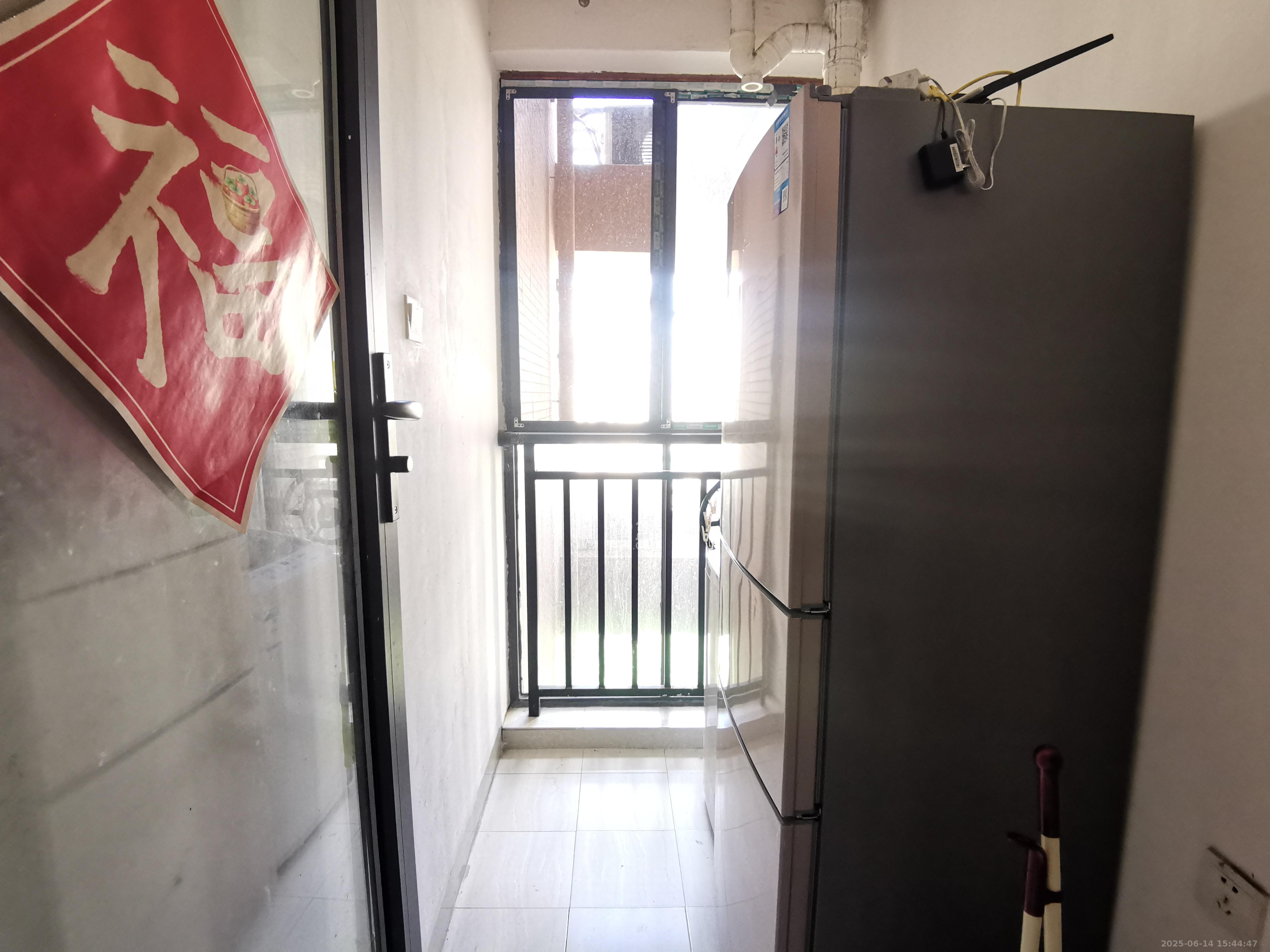 中建芙蓉工社  1室1厅1卫   1100.00元/月室内图