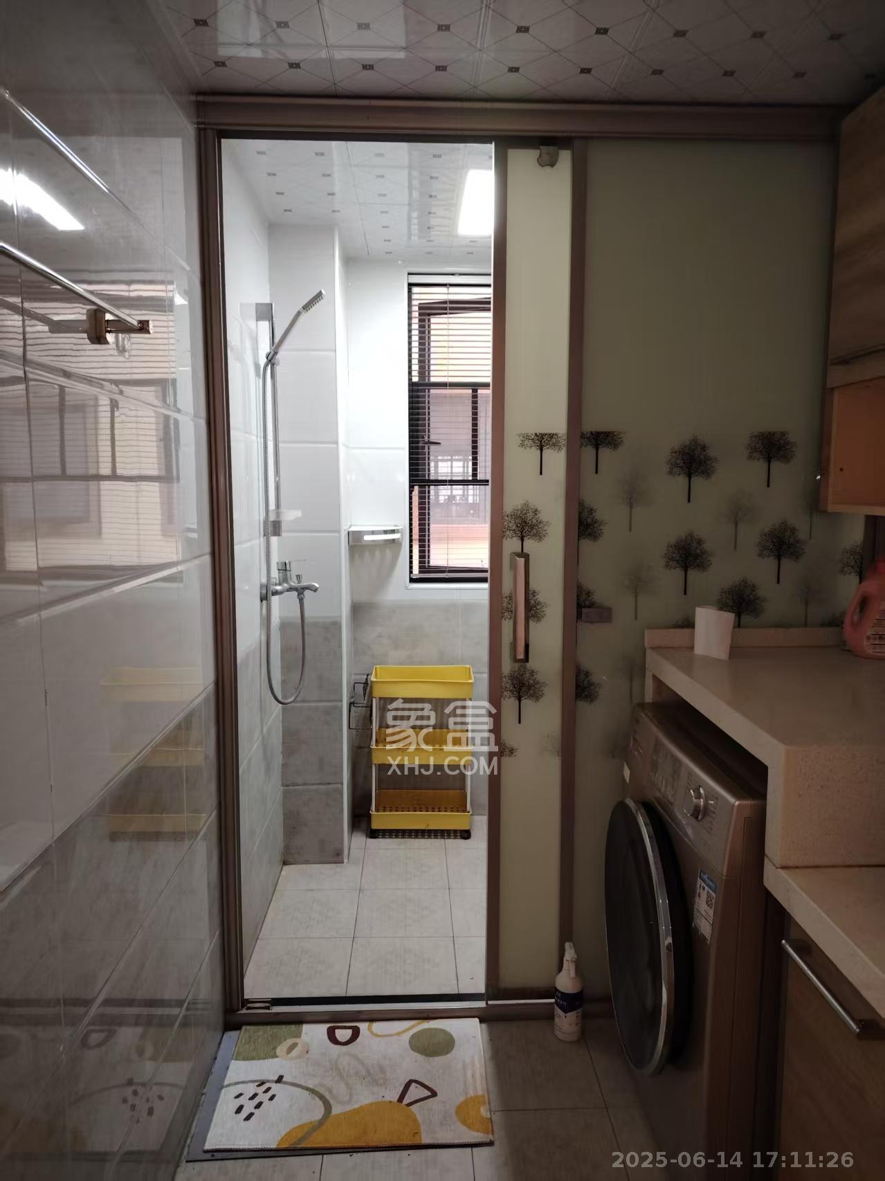 中建芙蓉嘉苑  3室2厅2卫   2650.00元/月室内图