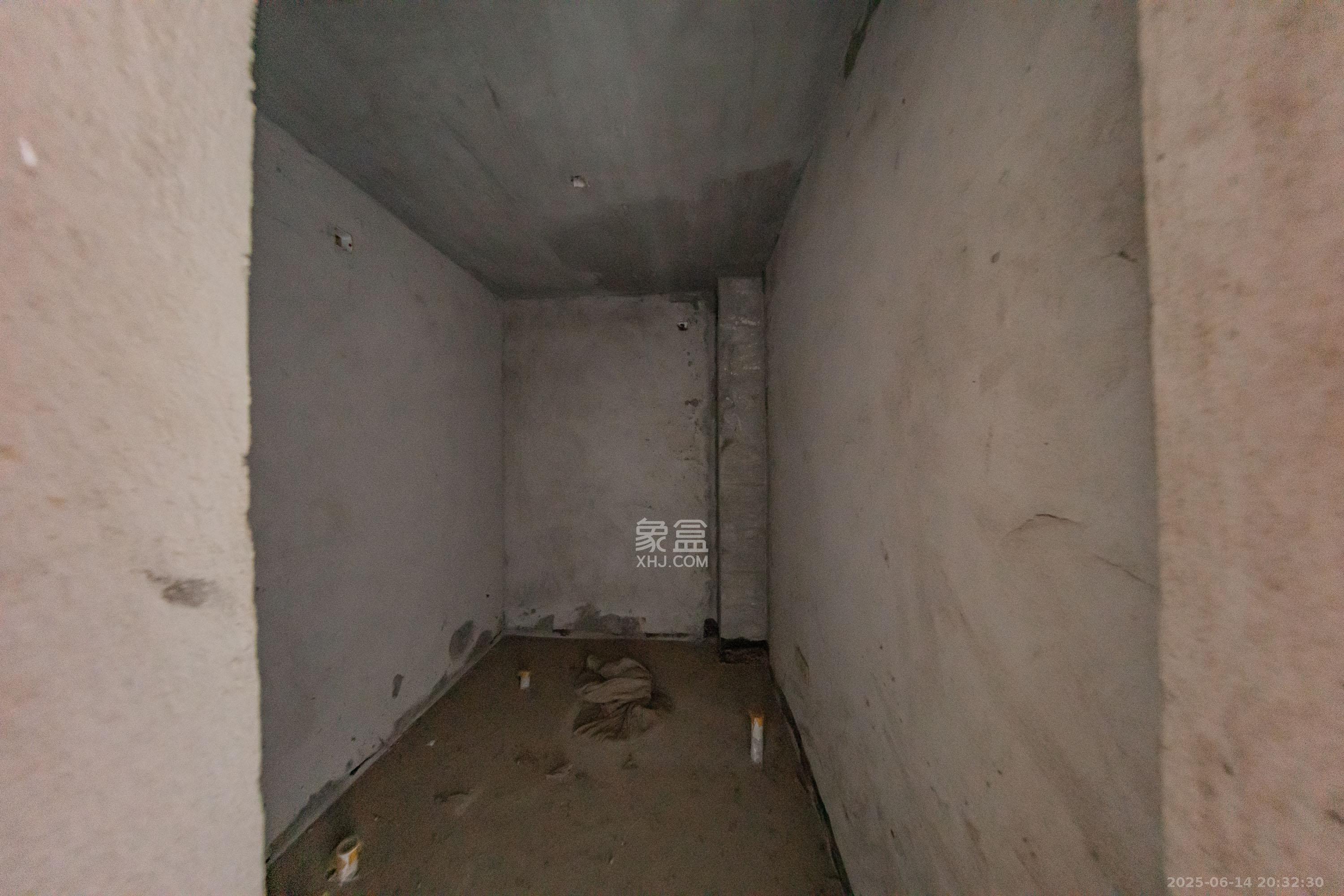 锑都家园 3室2厅2卫 66.6万 锑都家园 3室2厅2卫 66.6万卫生间