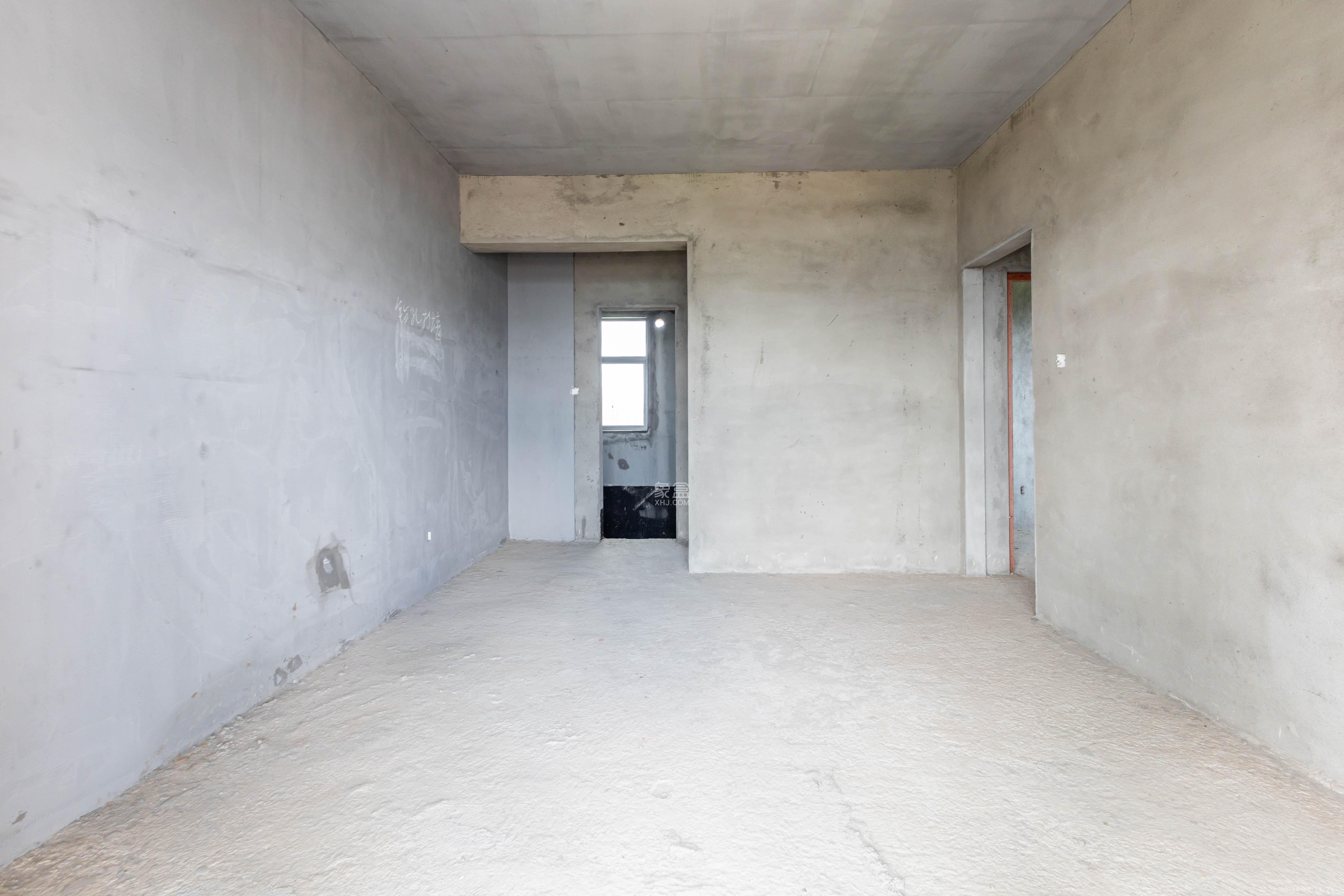 湘预家园  4室2厅2卫    83.8万 湘预家园  4室2厅2卫    83.8万卧室