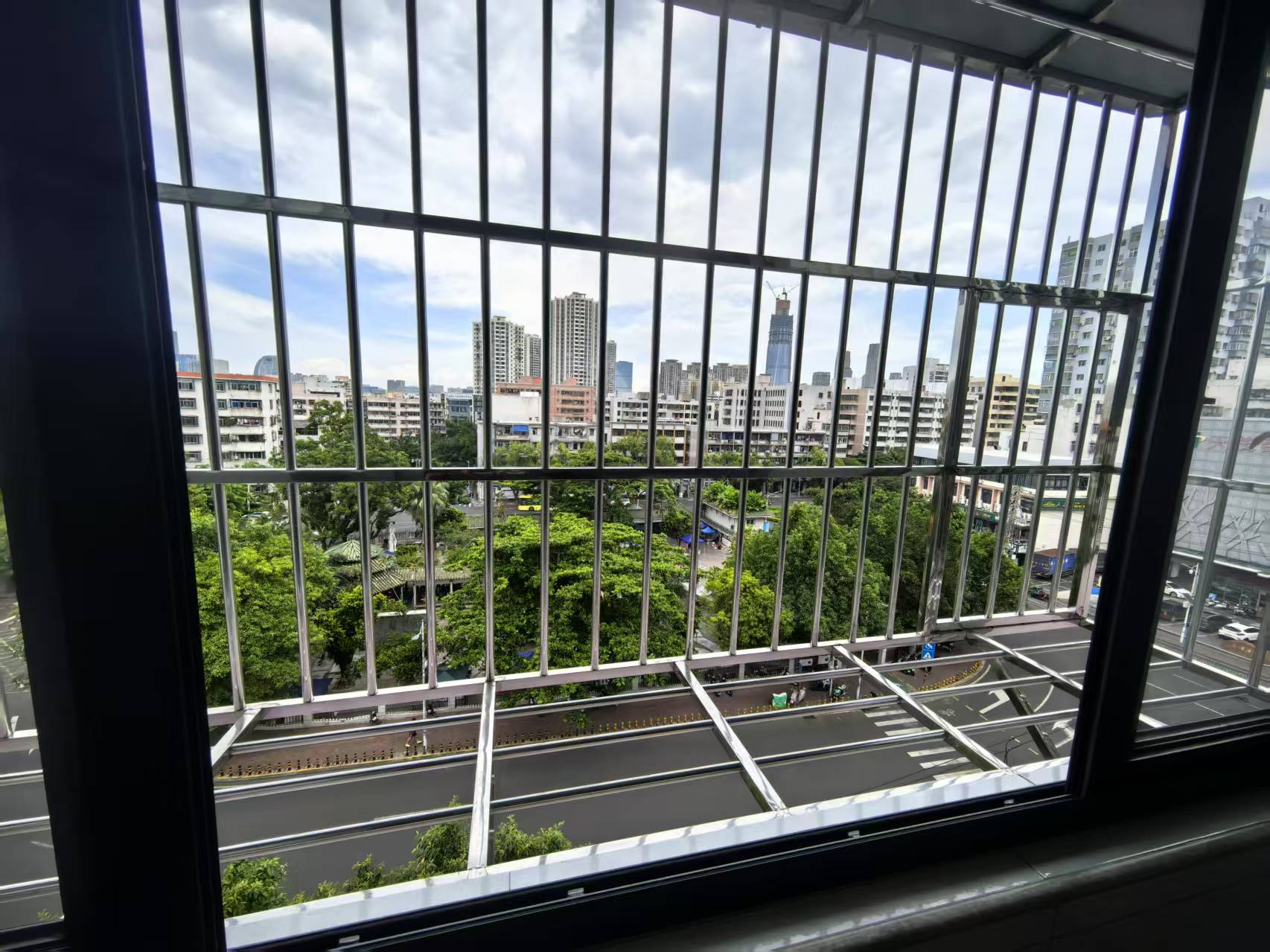 嵩阳大厦  2室1厅1卫   2100.00元/月室内图